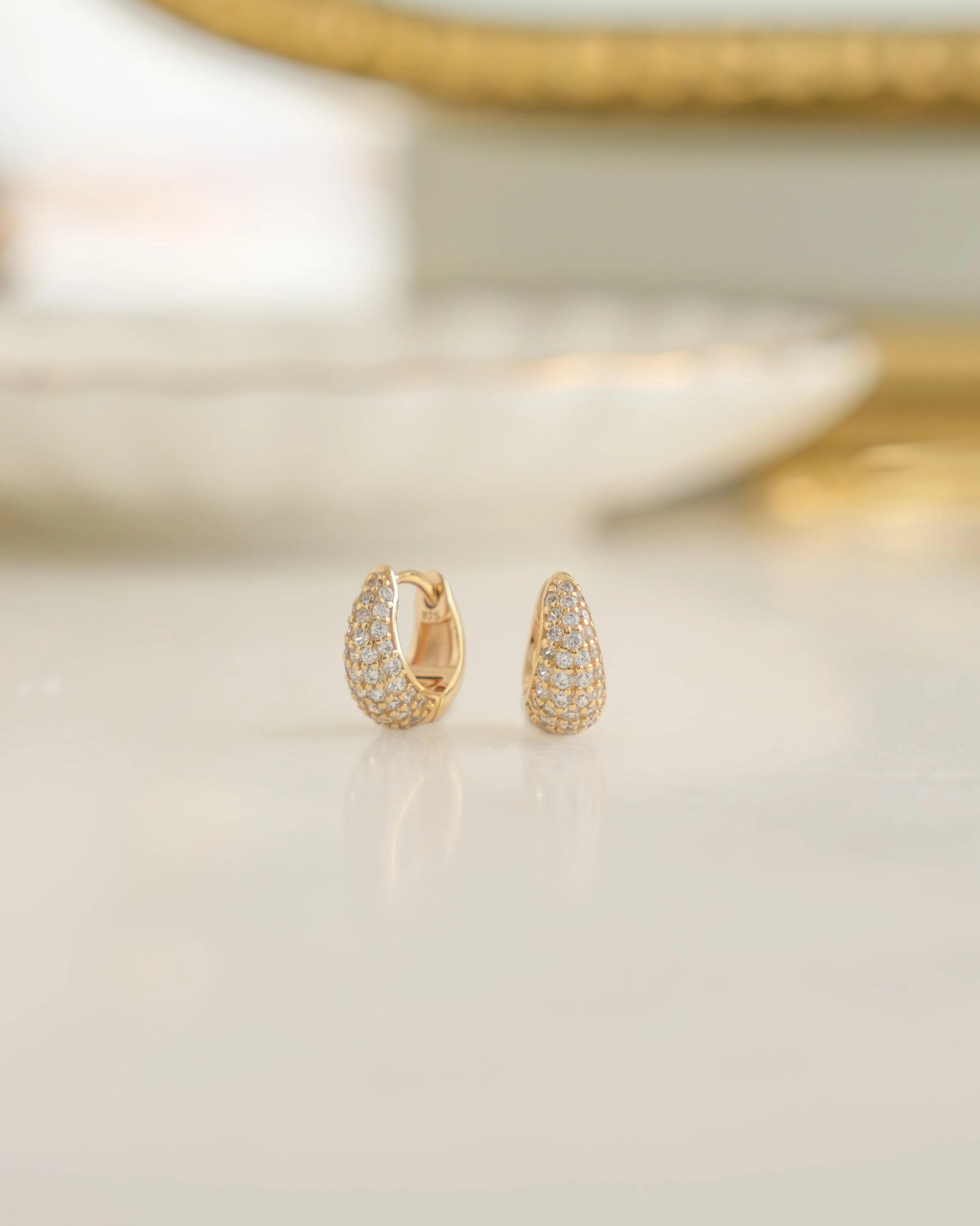 10mm Pavé Basket Huggies - Image 5