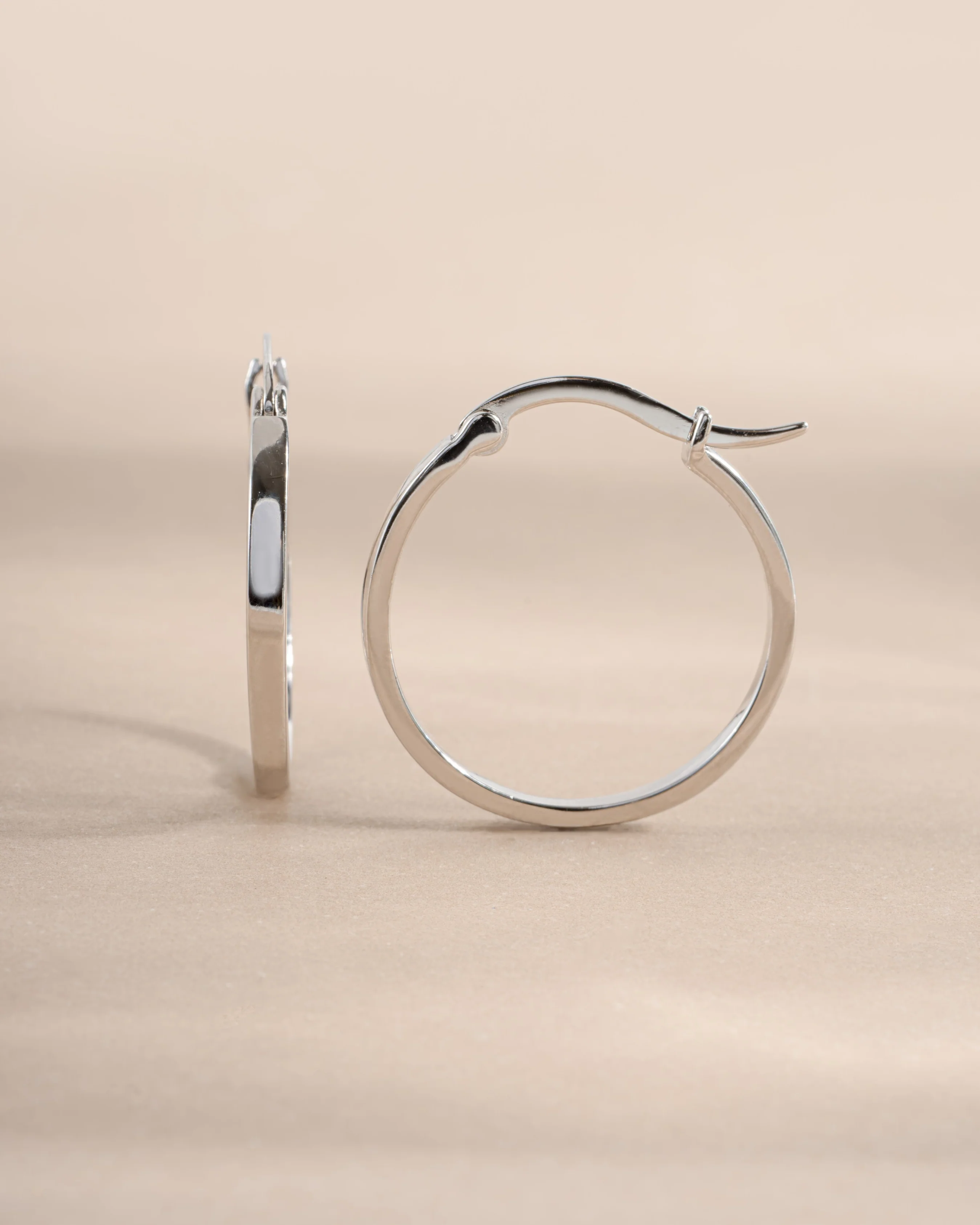 18mm Flat Hoops - Image 3