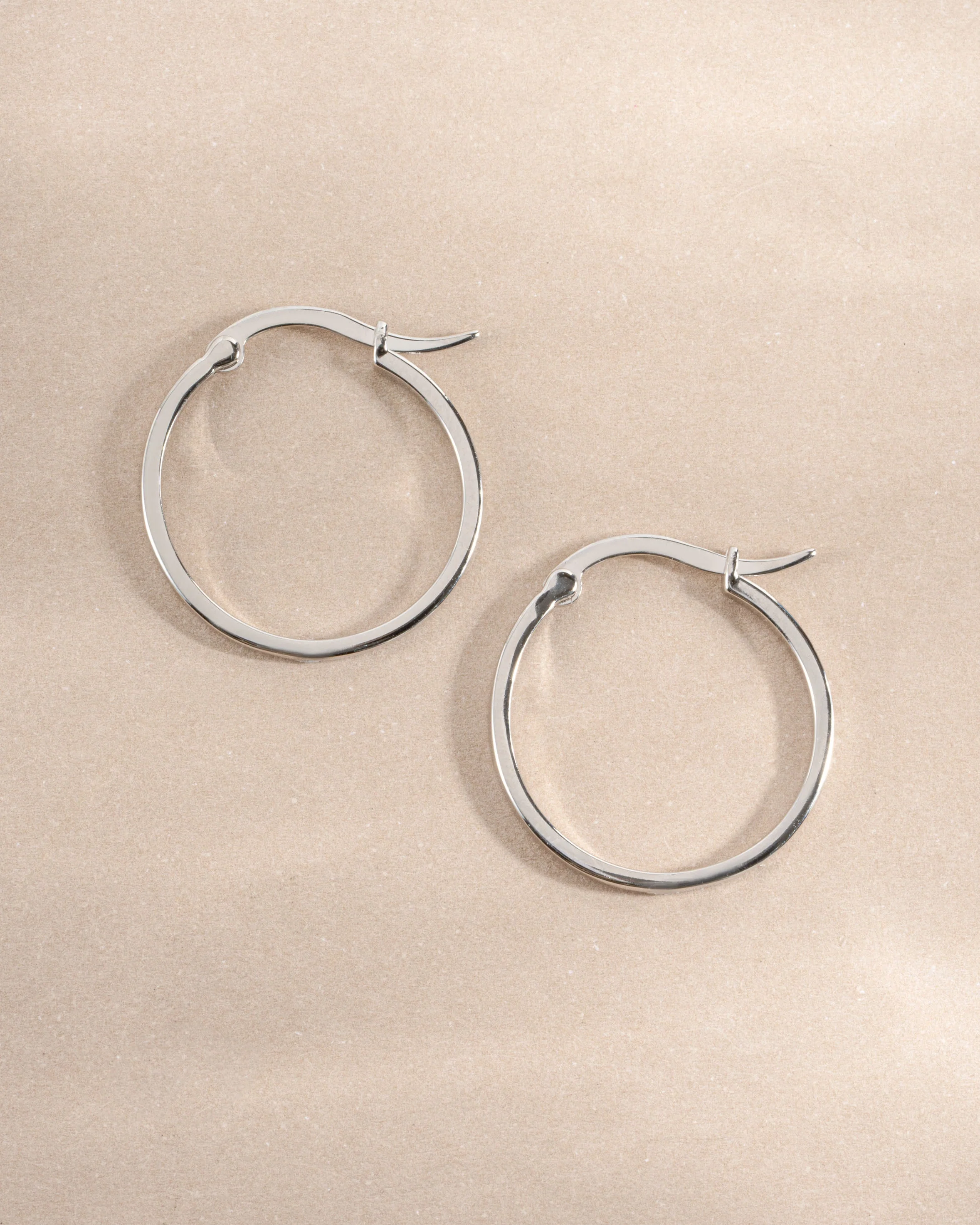 18mm Flat Hoops - Image 6