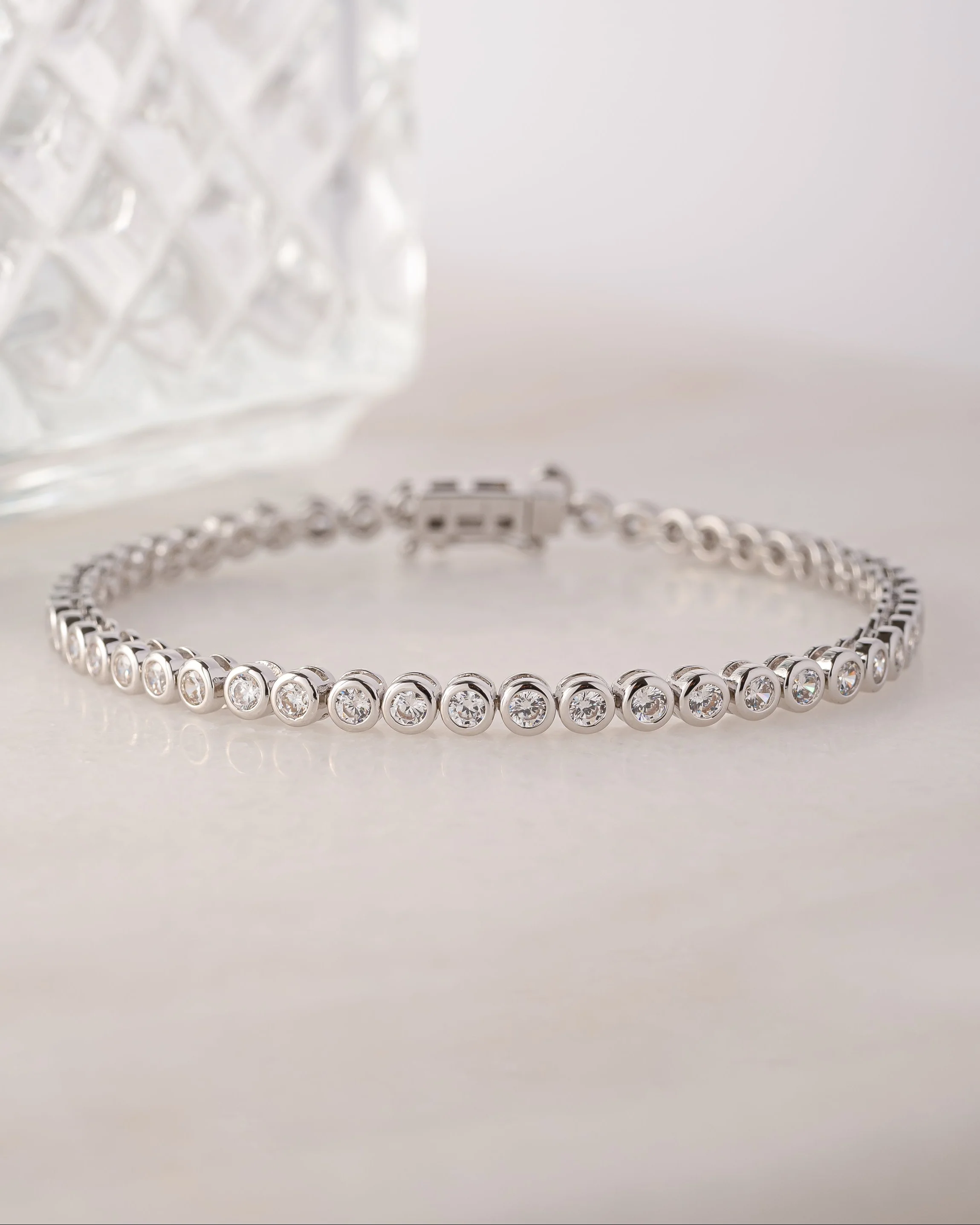 2.5mm Round Bezel Tennis Bracelet - Image 3