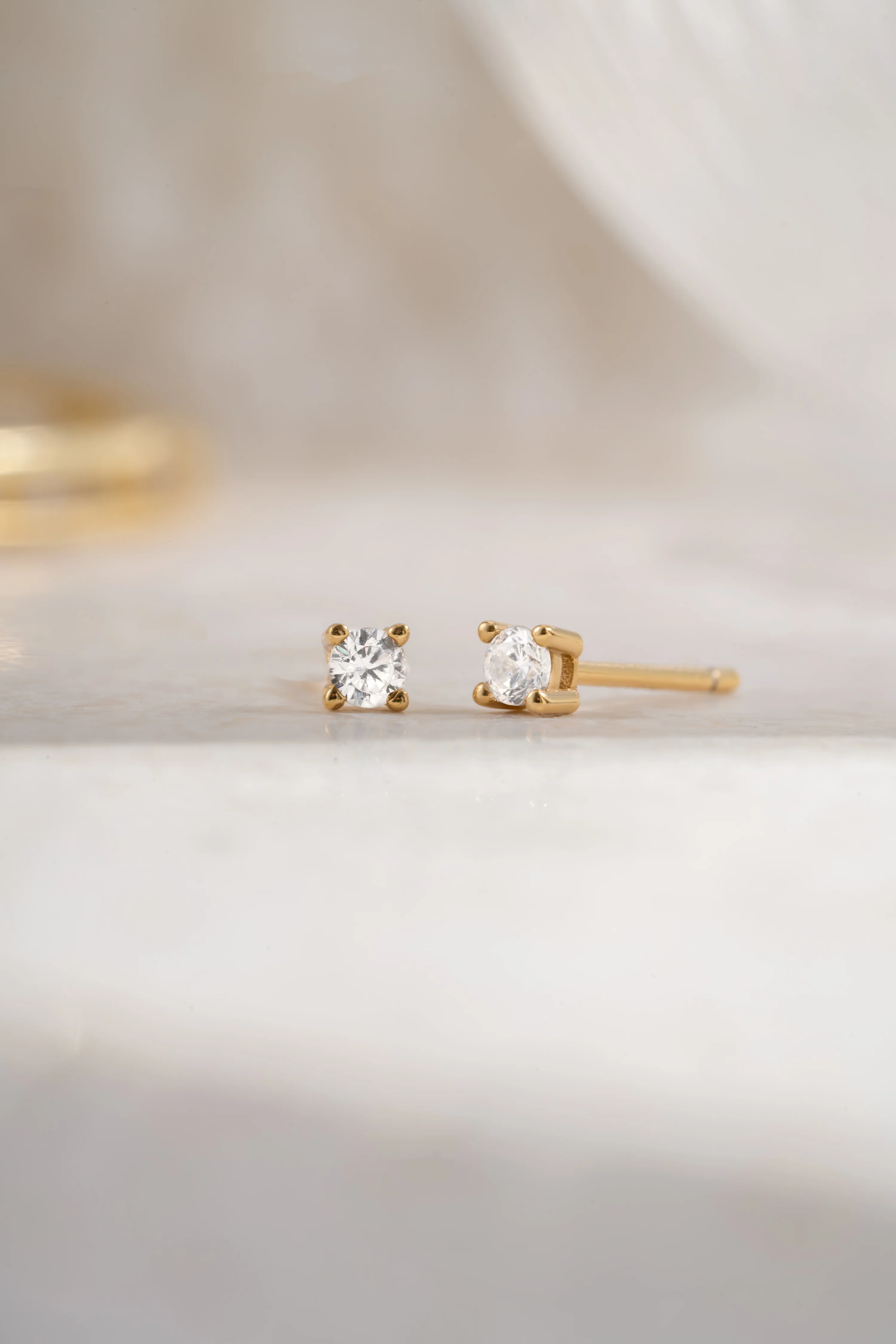 2.5mm Solitaire Studs - Image 8