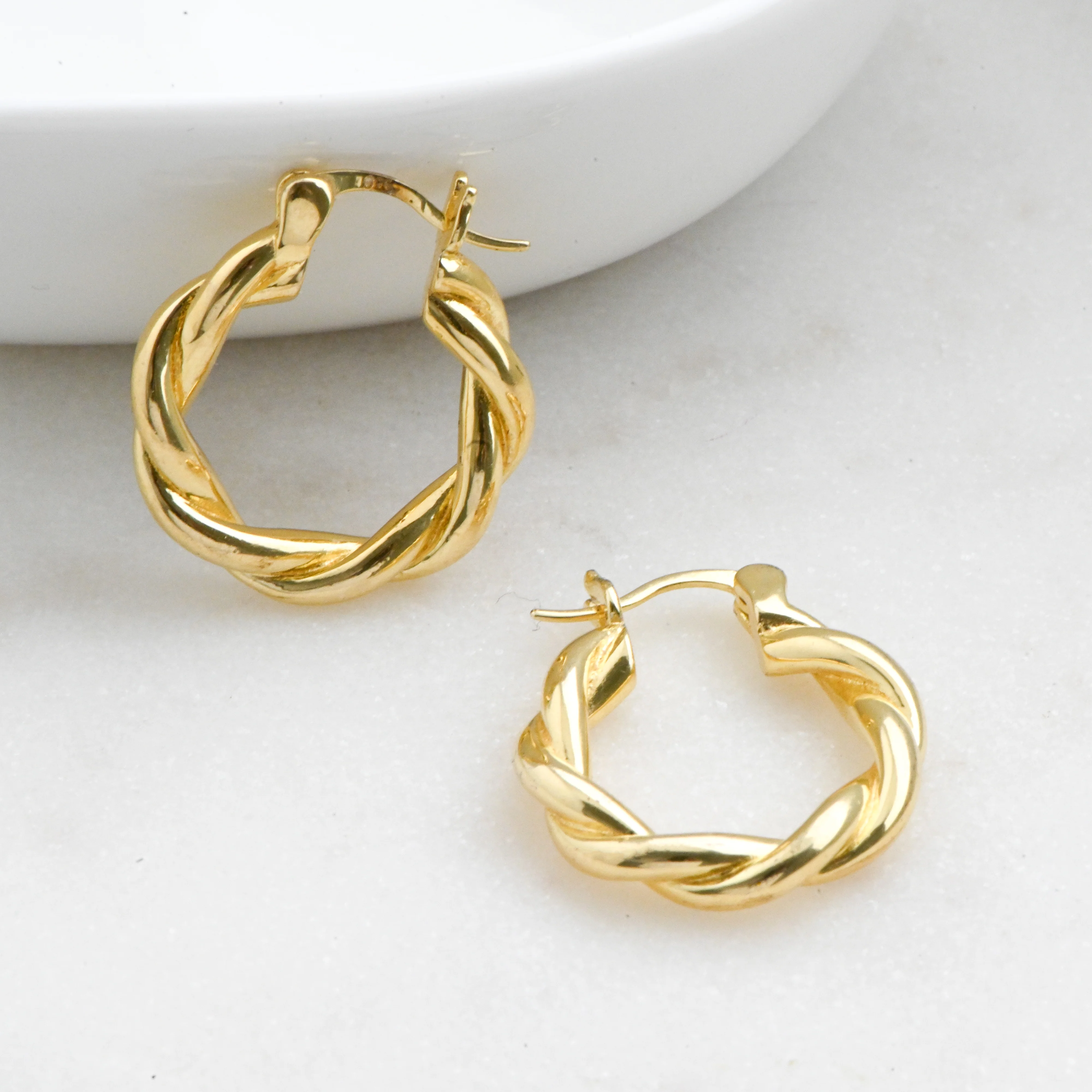 20mm Spiral Hoop Earrings - Image 4