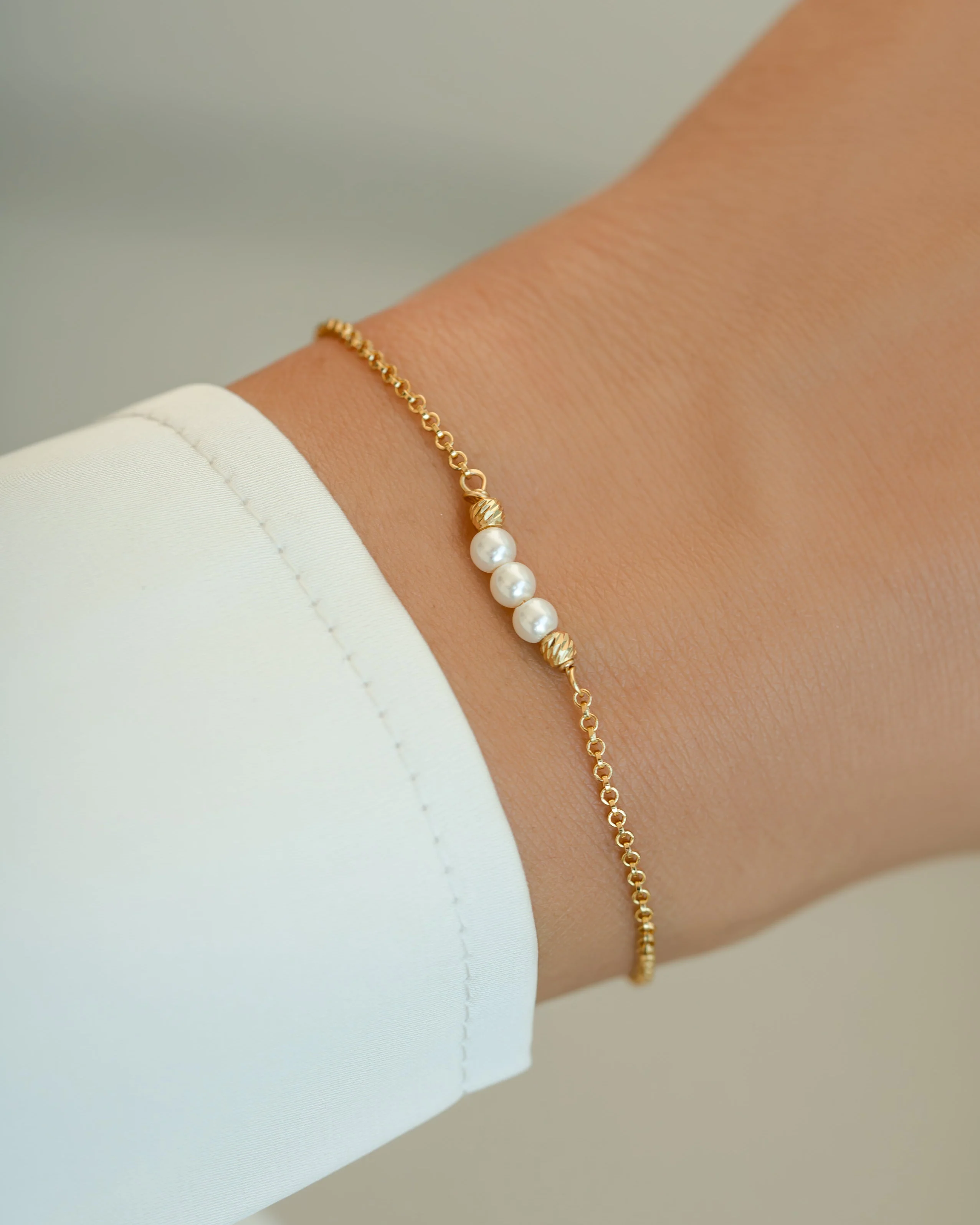 3 Pearl Bracelet - Image 2