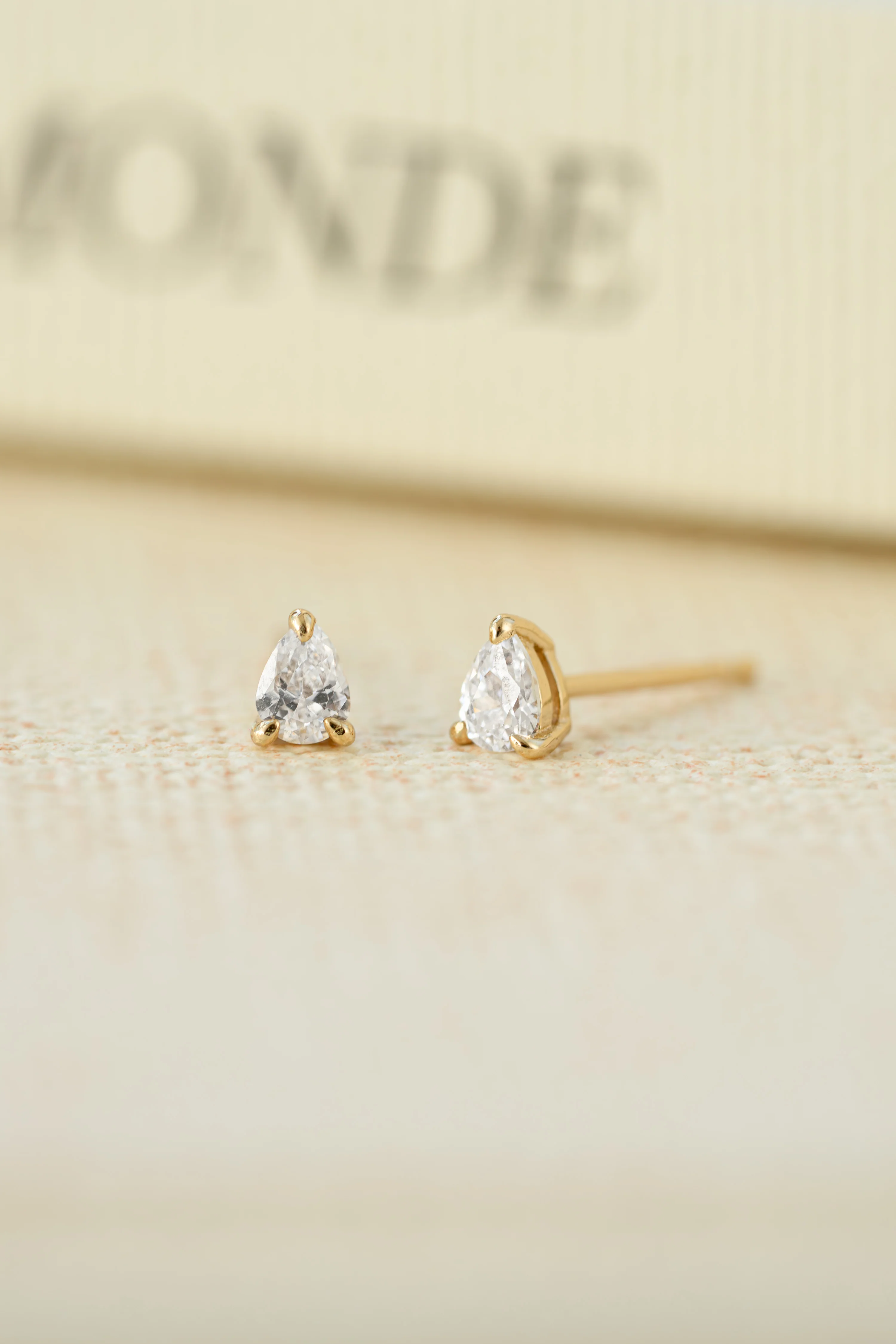 3x4mm Pear Studs - Image 7