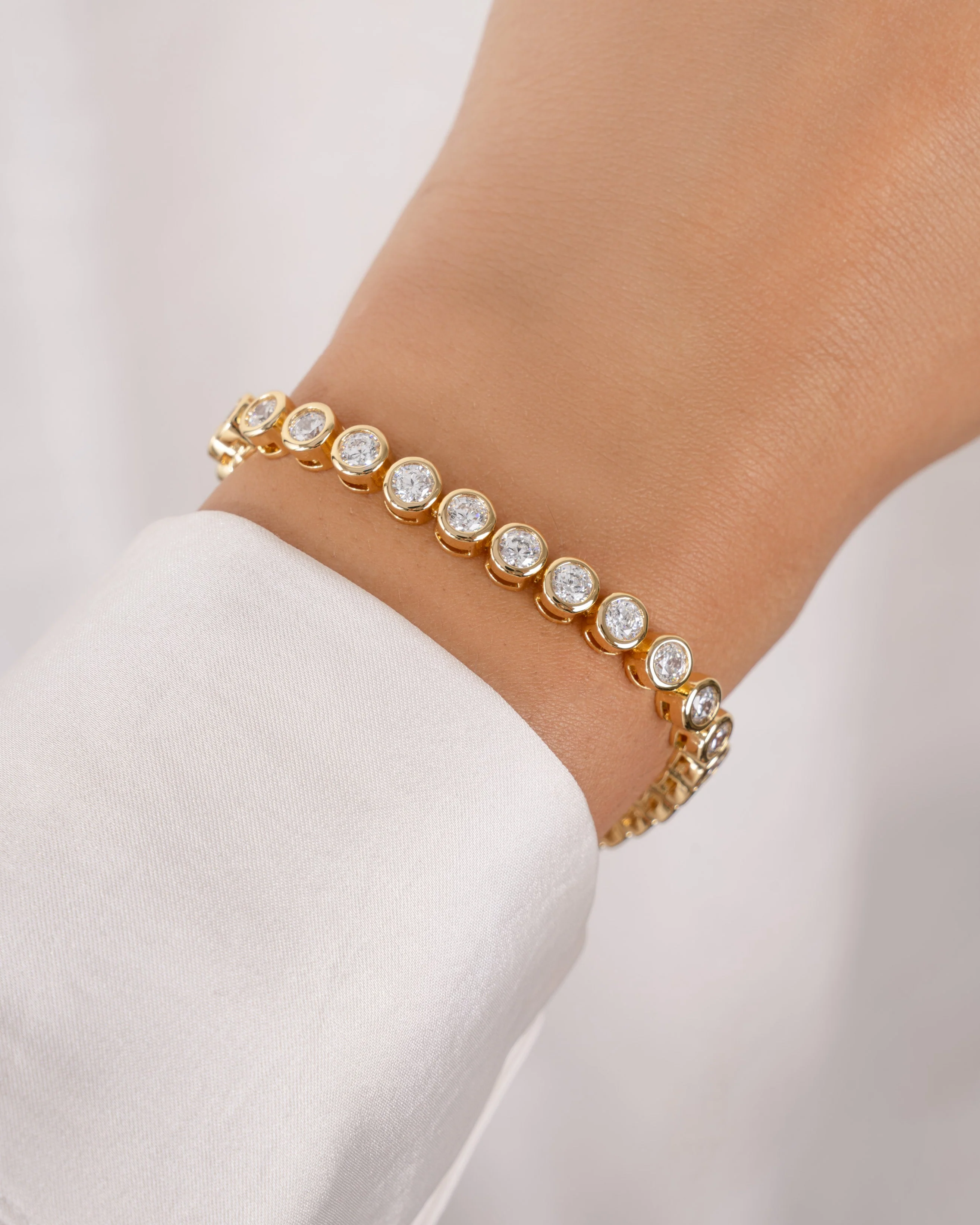 4mm Round Bezel Tennis Bracelet - Image 2