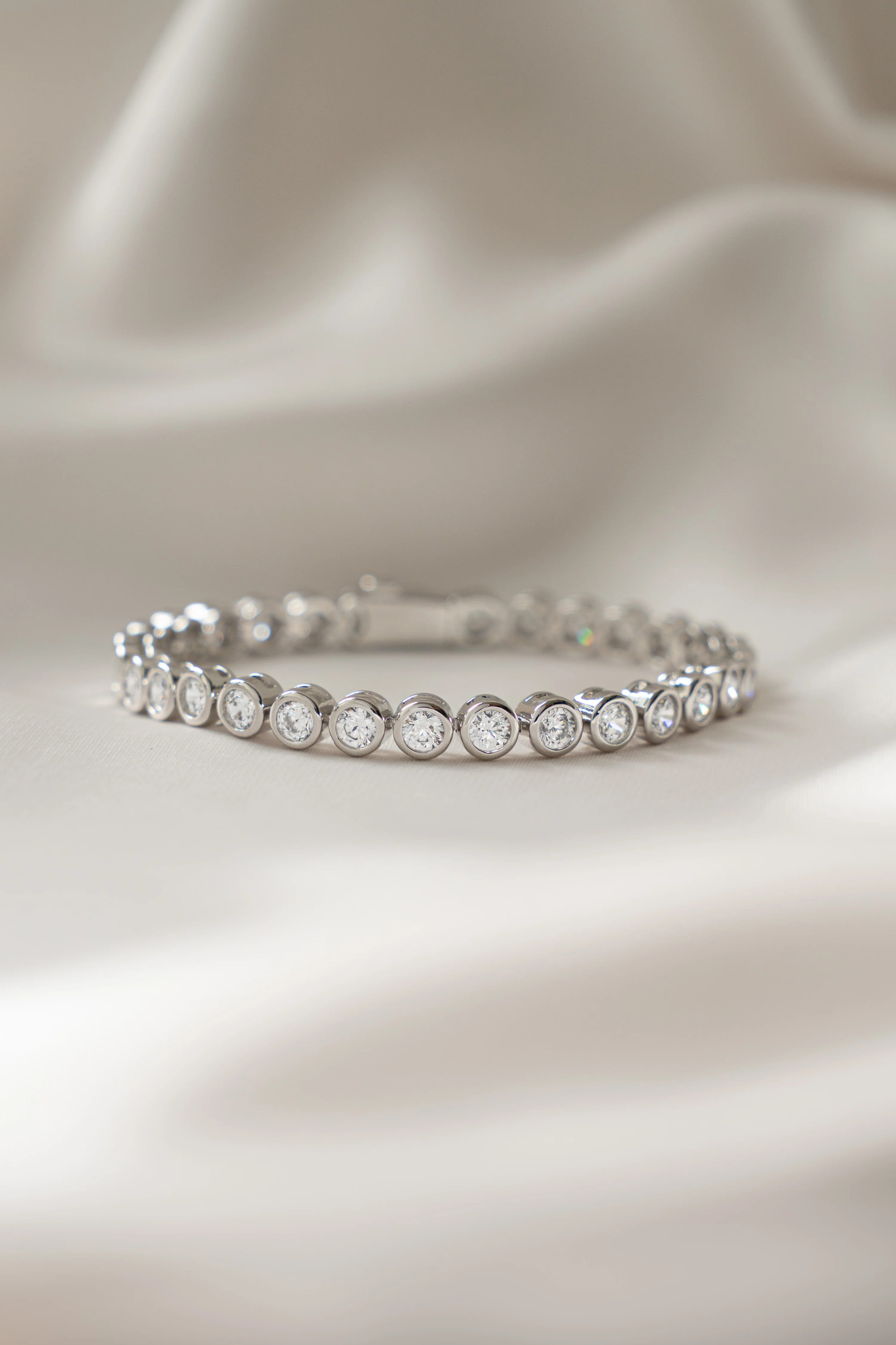 4mm Round Bezel Tennis Bracelet - Image 5