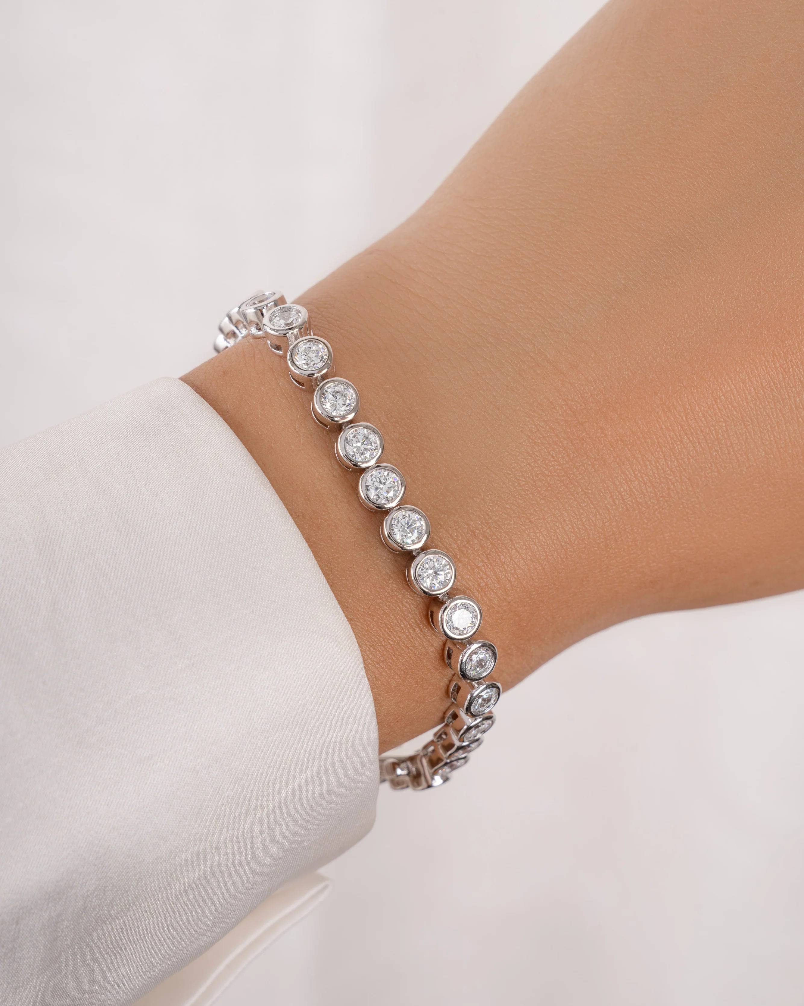4mm Round Bezel Tennis Bracelet - Image 6
