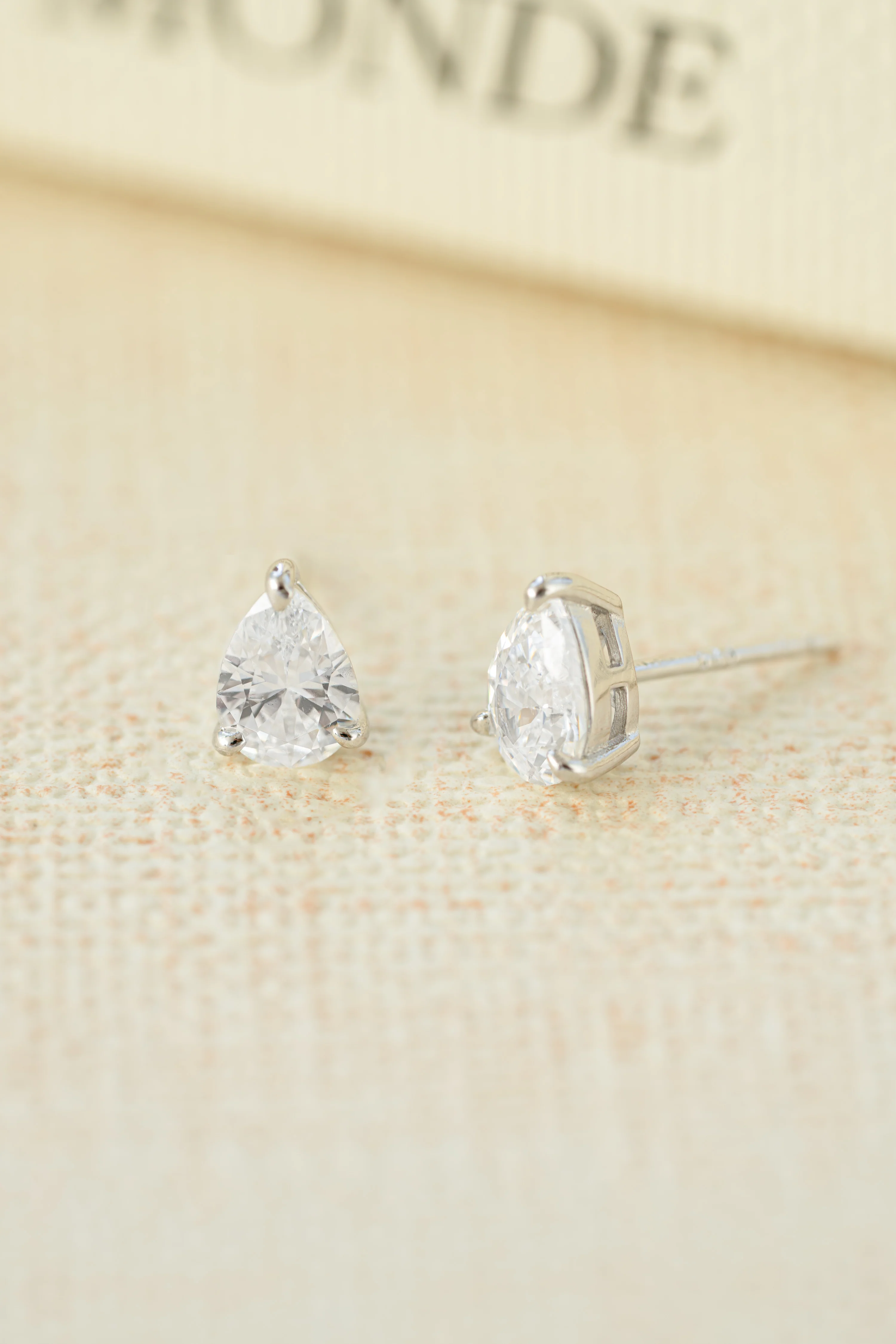 5x7mm Pear Studs - Image 4