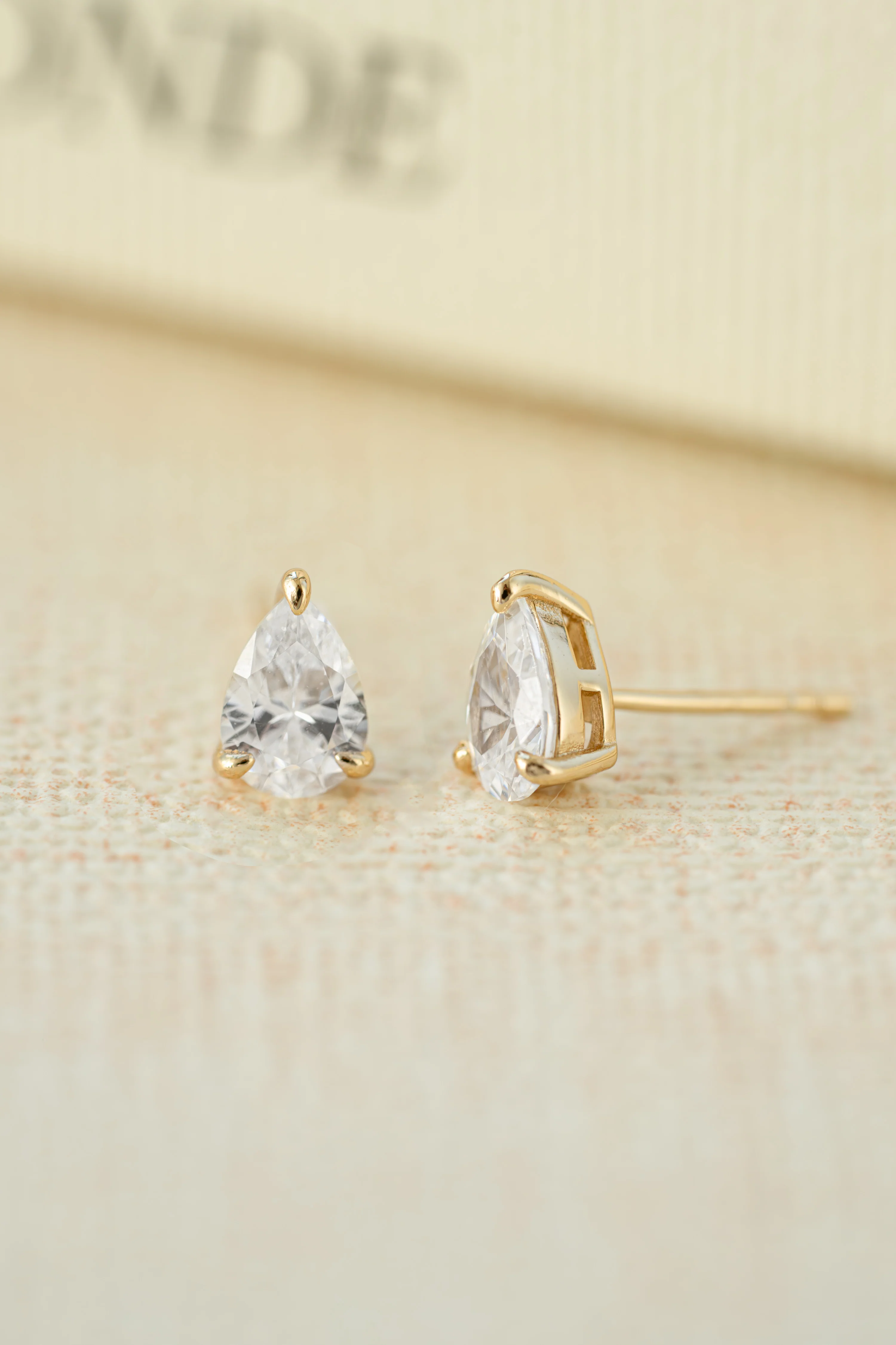 5x7mm Pear Studs - Image 7