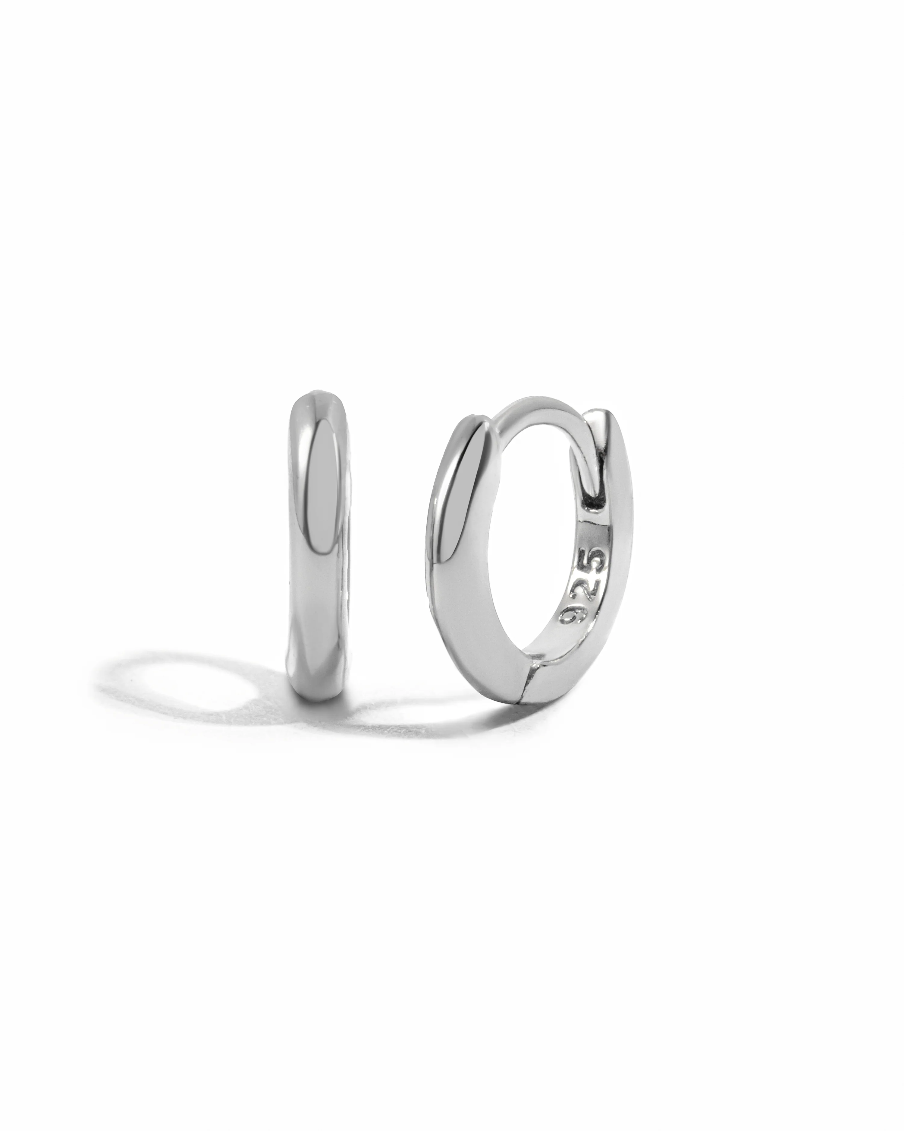 6mm Plain Huggie Hoops - Image 3