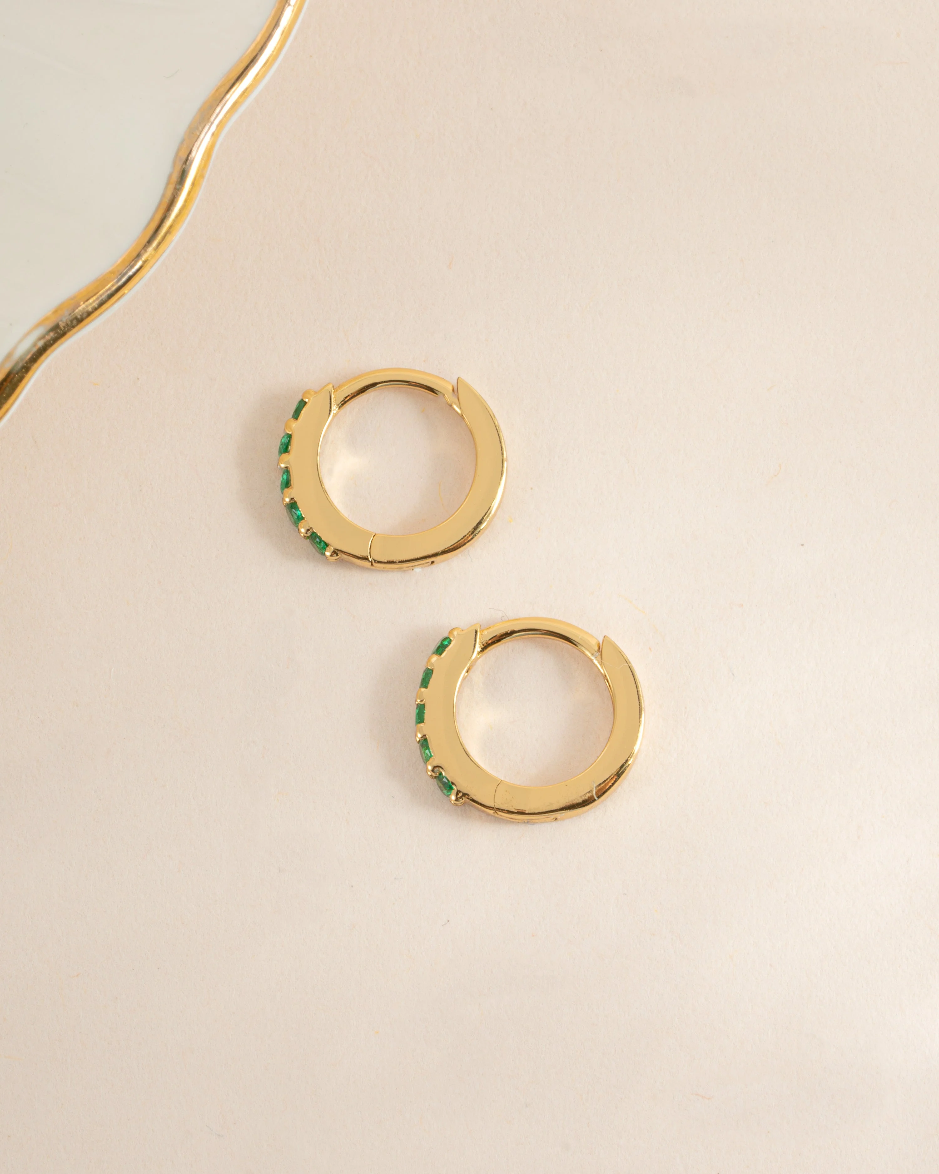7mm Emerald Huggies - Image 9