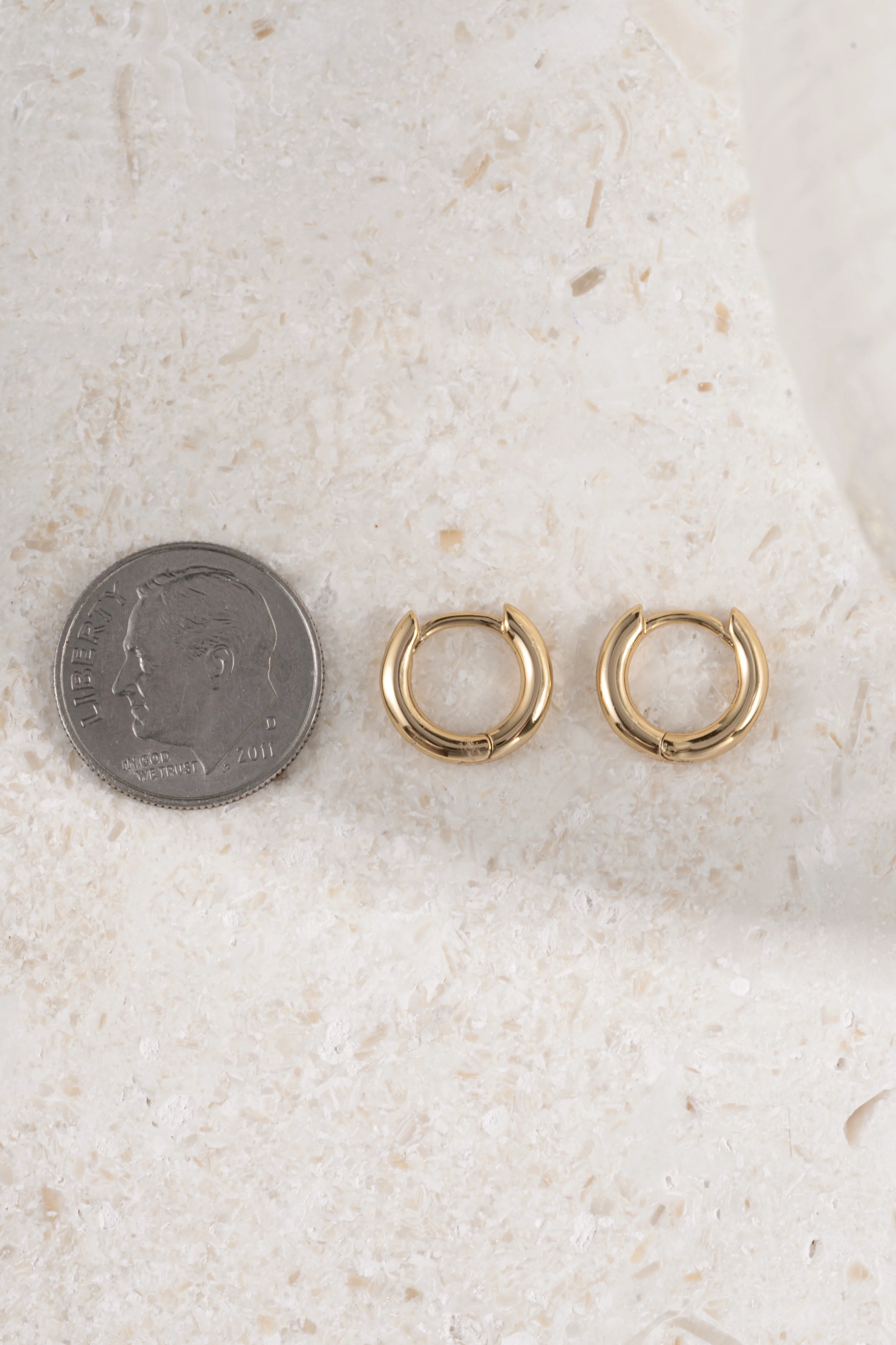 8mm Minimalist Small Hoop Earrings - Image 9