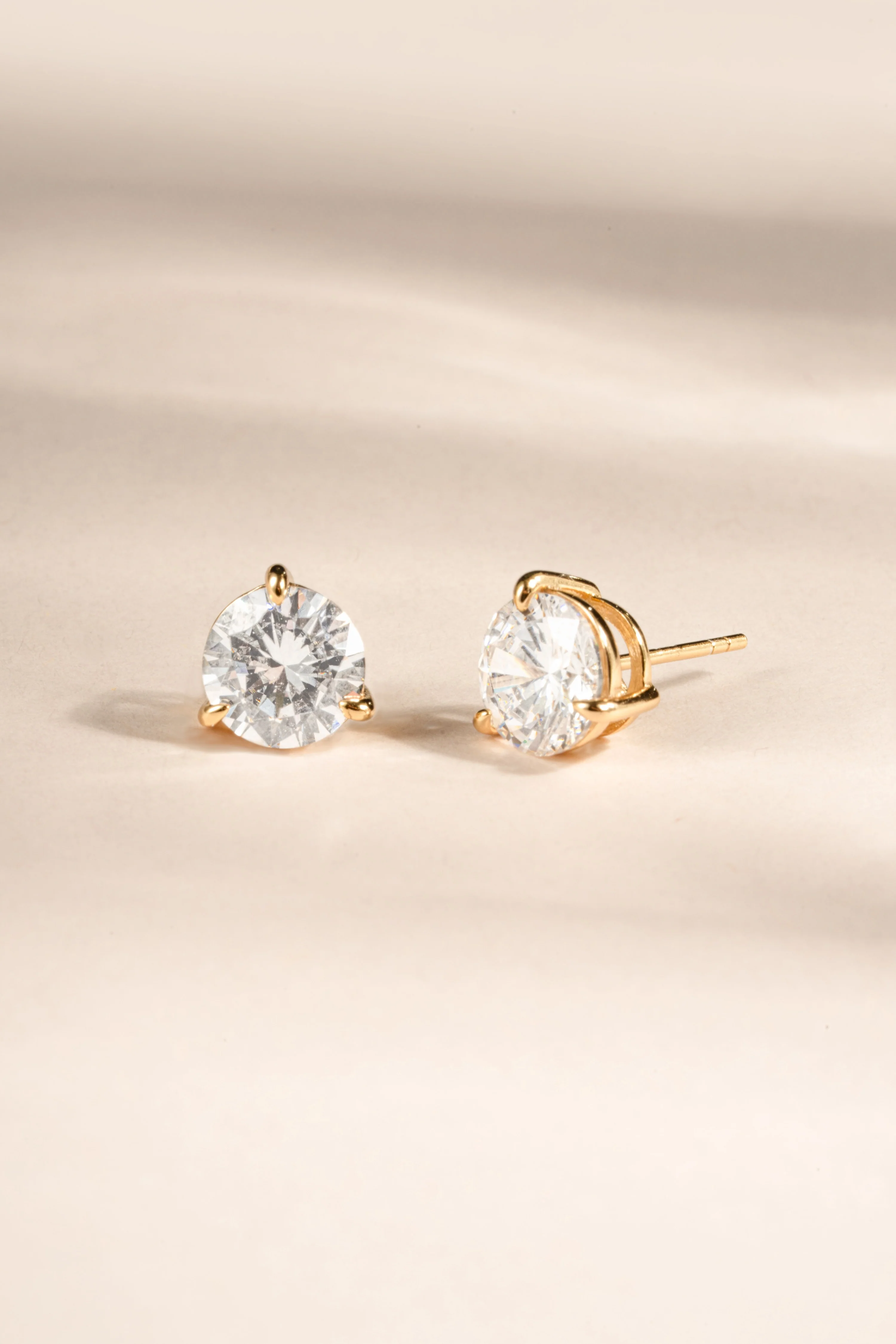 8mm Round Solitaire Stud Earrings - Image 8