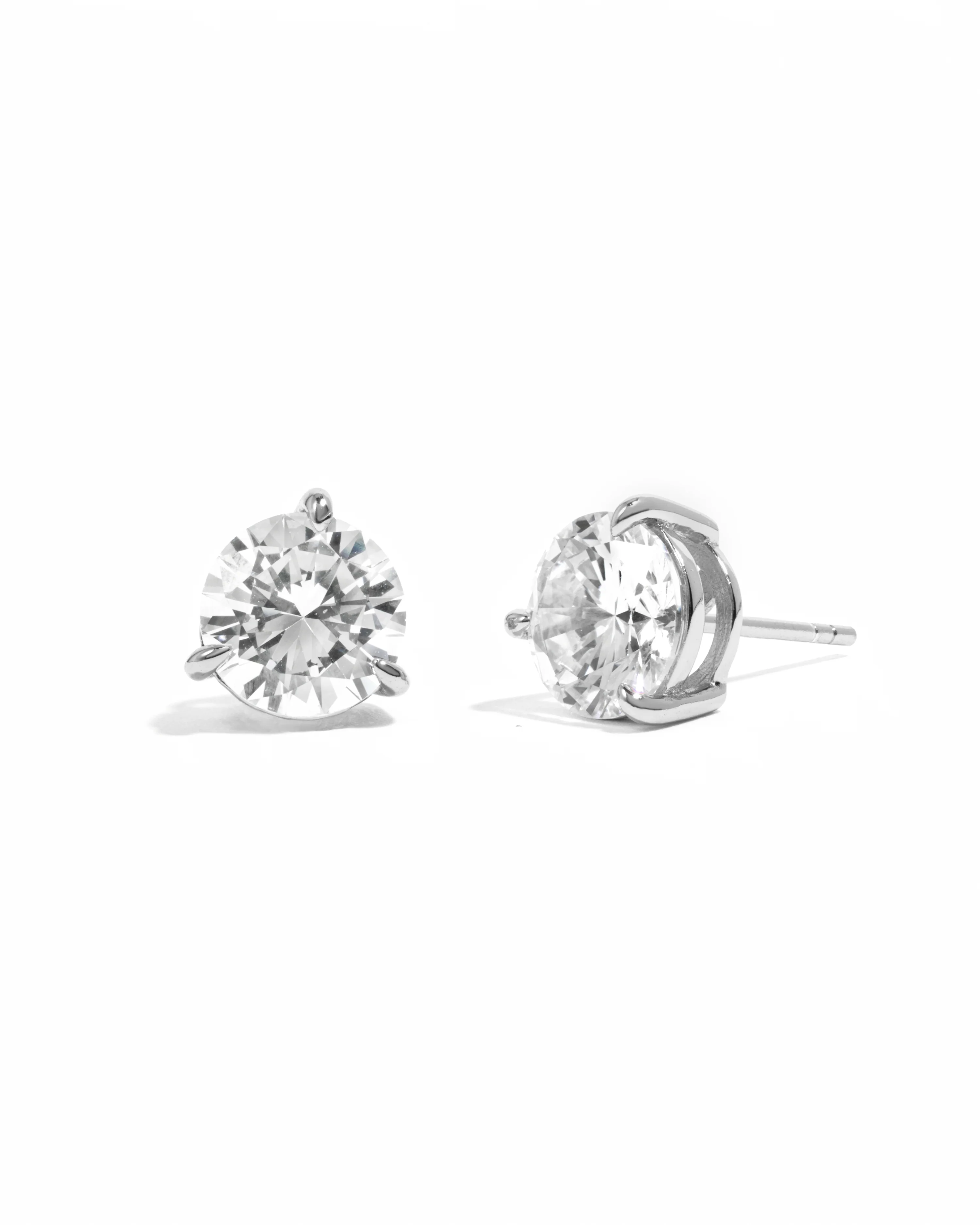 8mm Round Solitaire Stud Earrings - Image 9