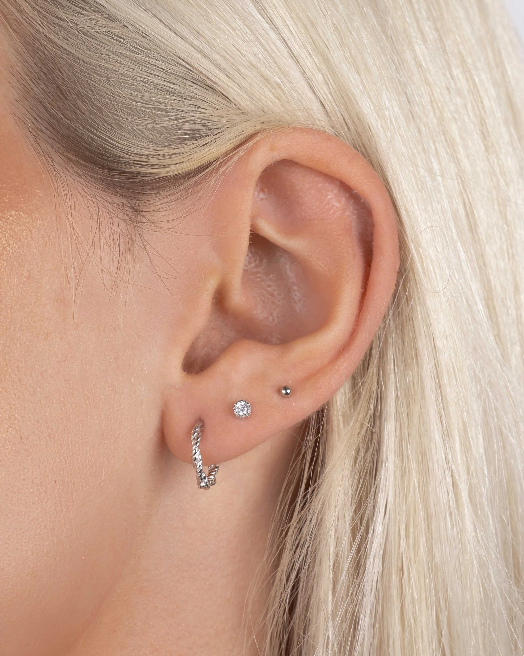 8mm Spiral Huggie - Image 4