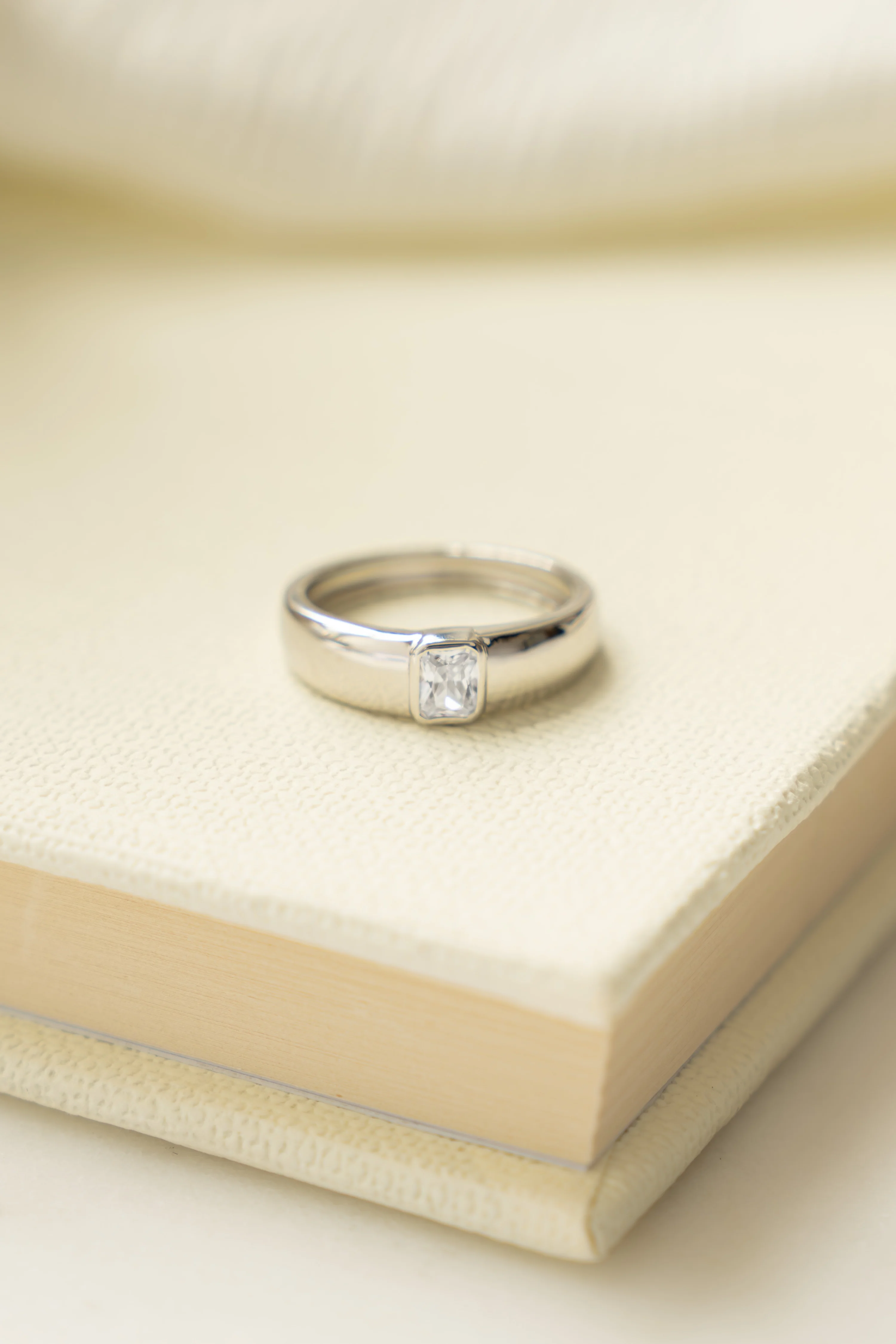 Baguette Dome Ring - Image 7