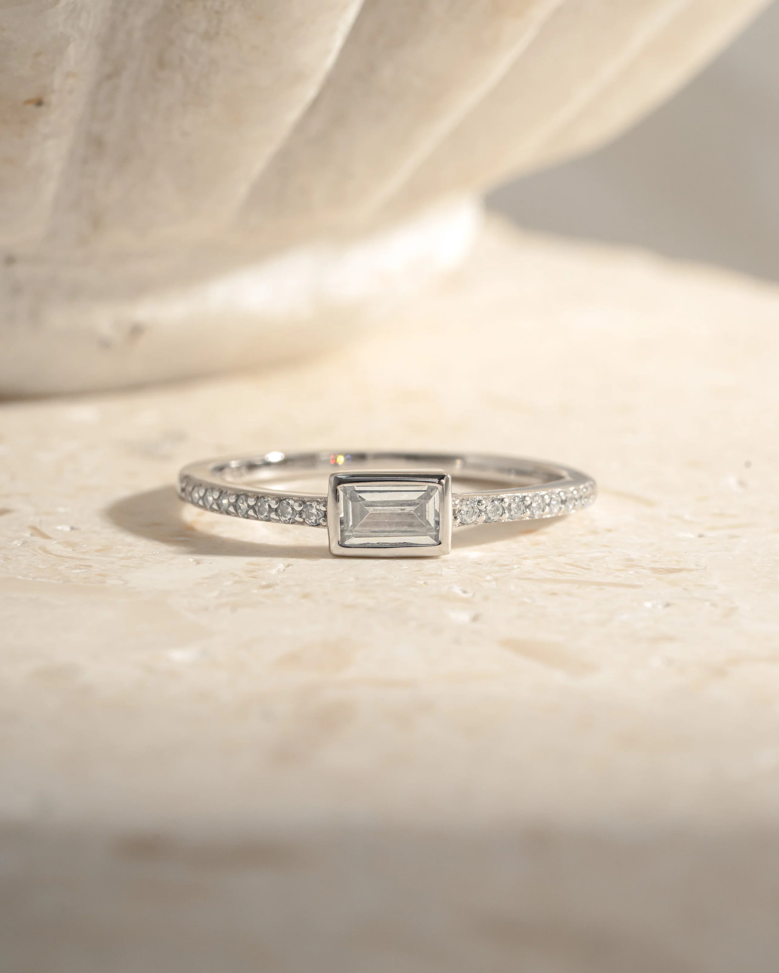 Baguette Ring w Pavé Band - Image 6