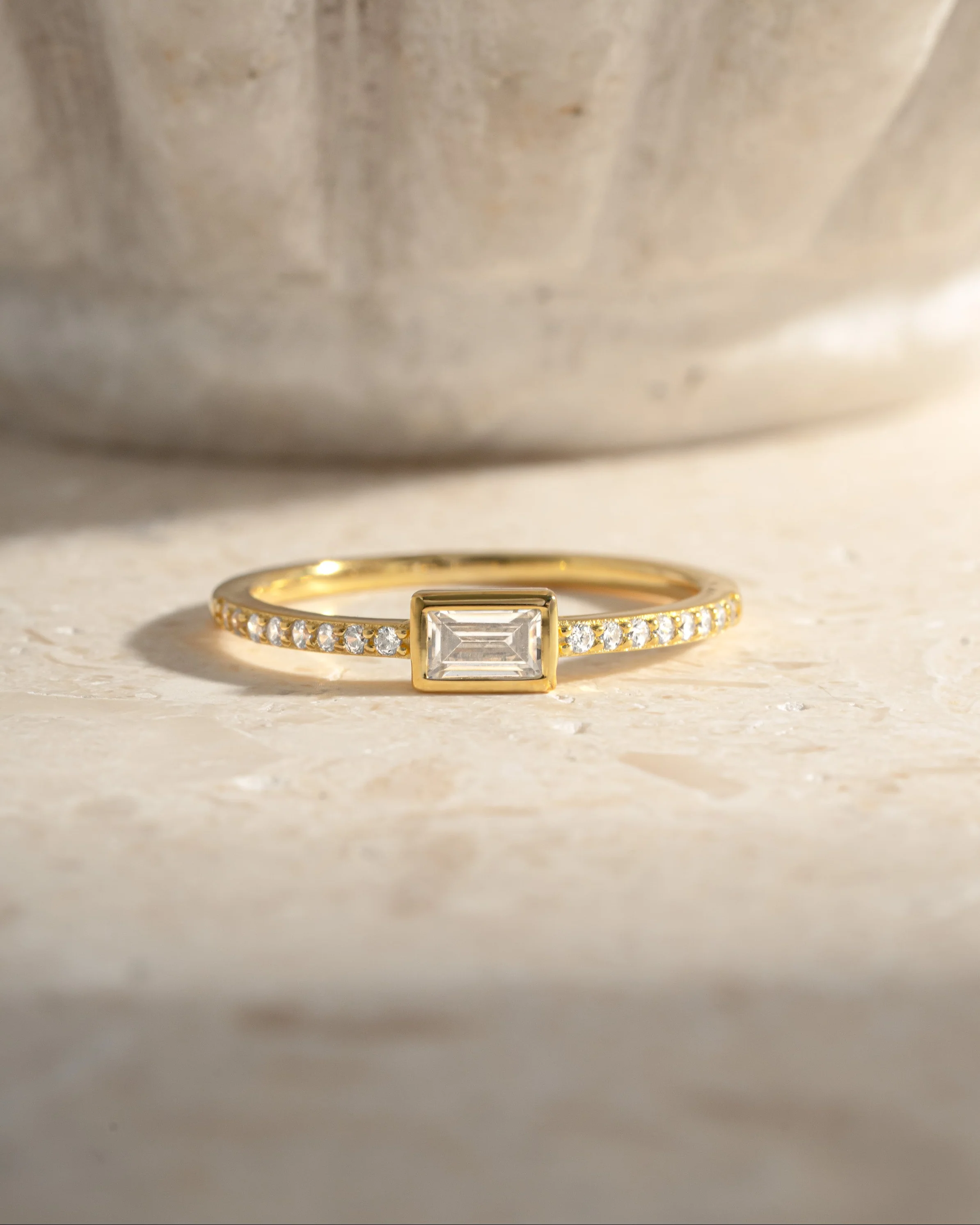 Baguette Ring w Pavé Band - Image 8