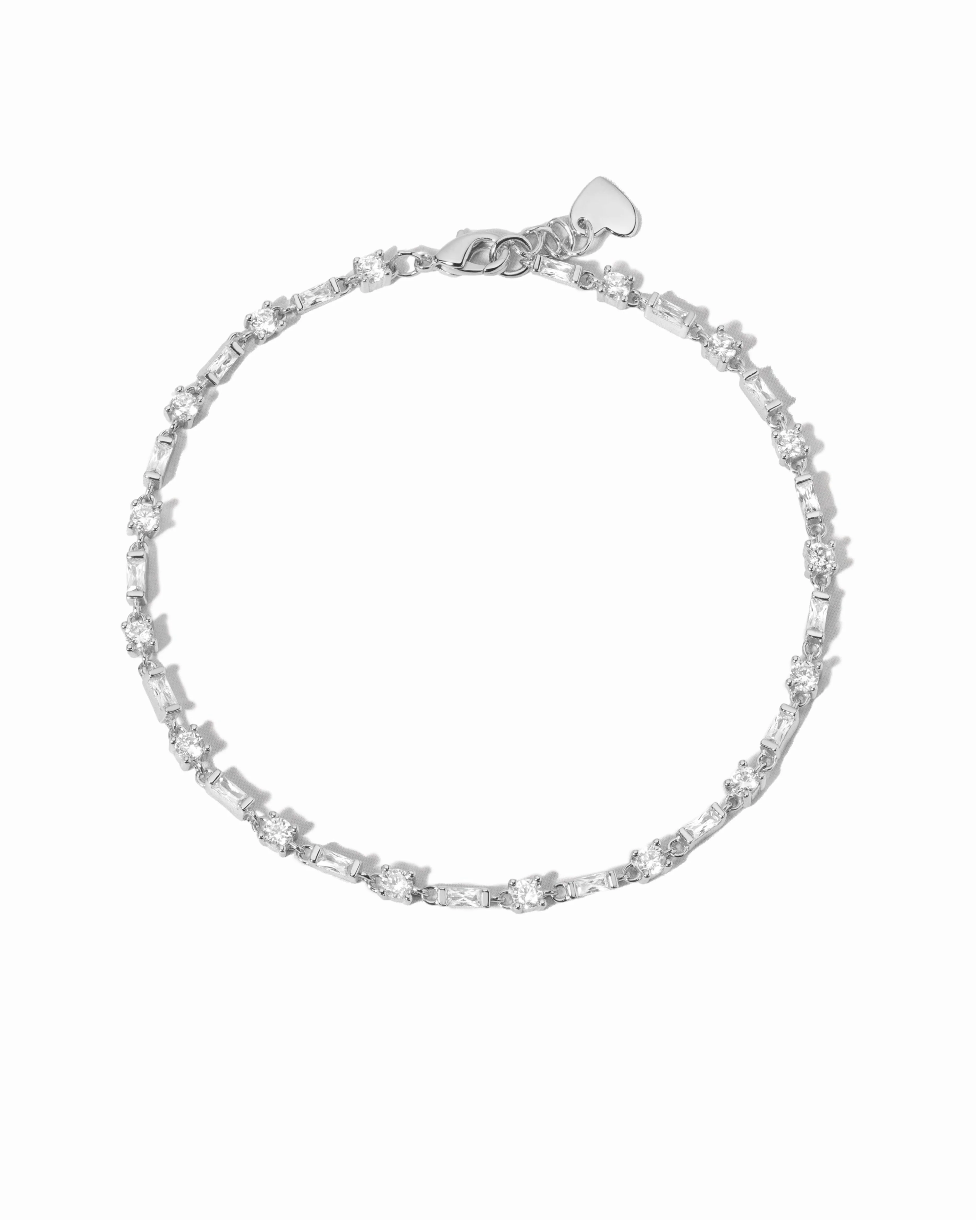 Baguette & Solitaire Diamond Bracelet - Image 9