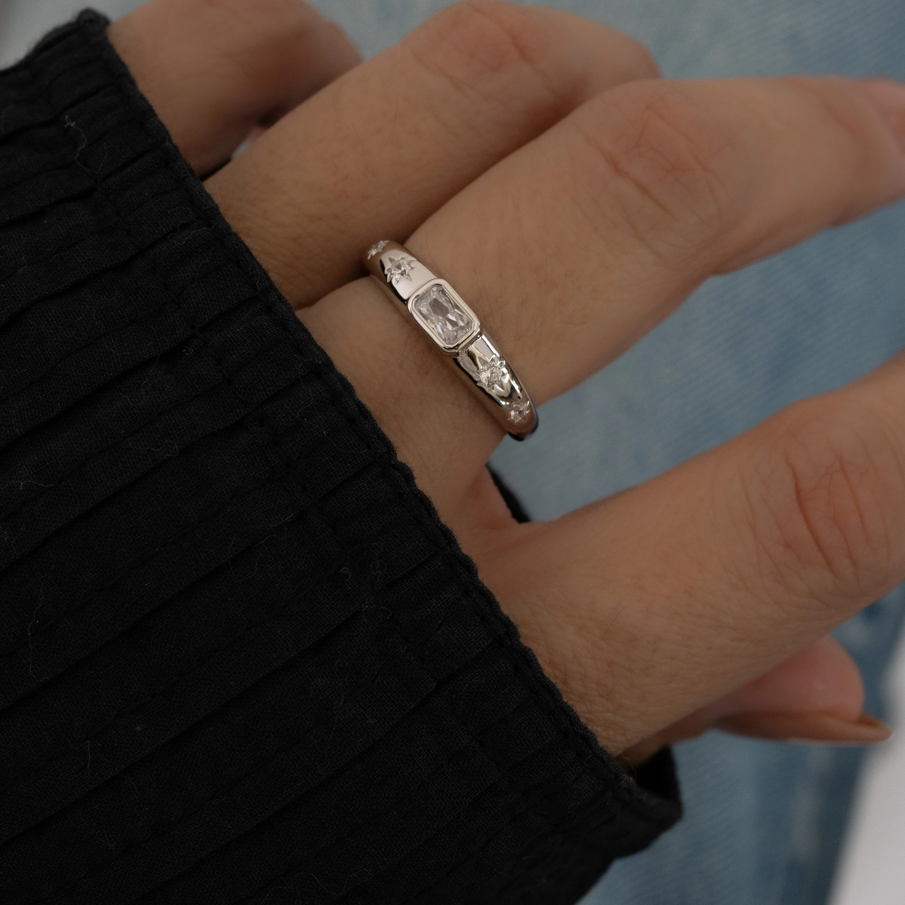 Baguette Starburst Ring - Image 4