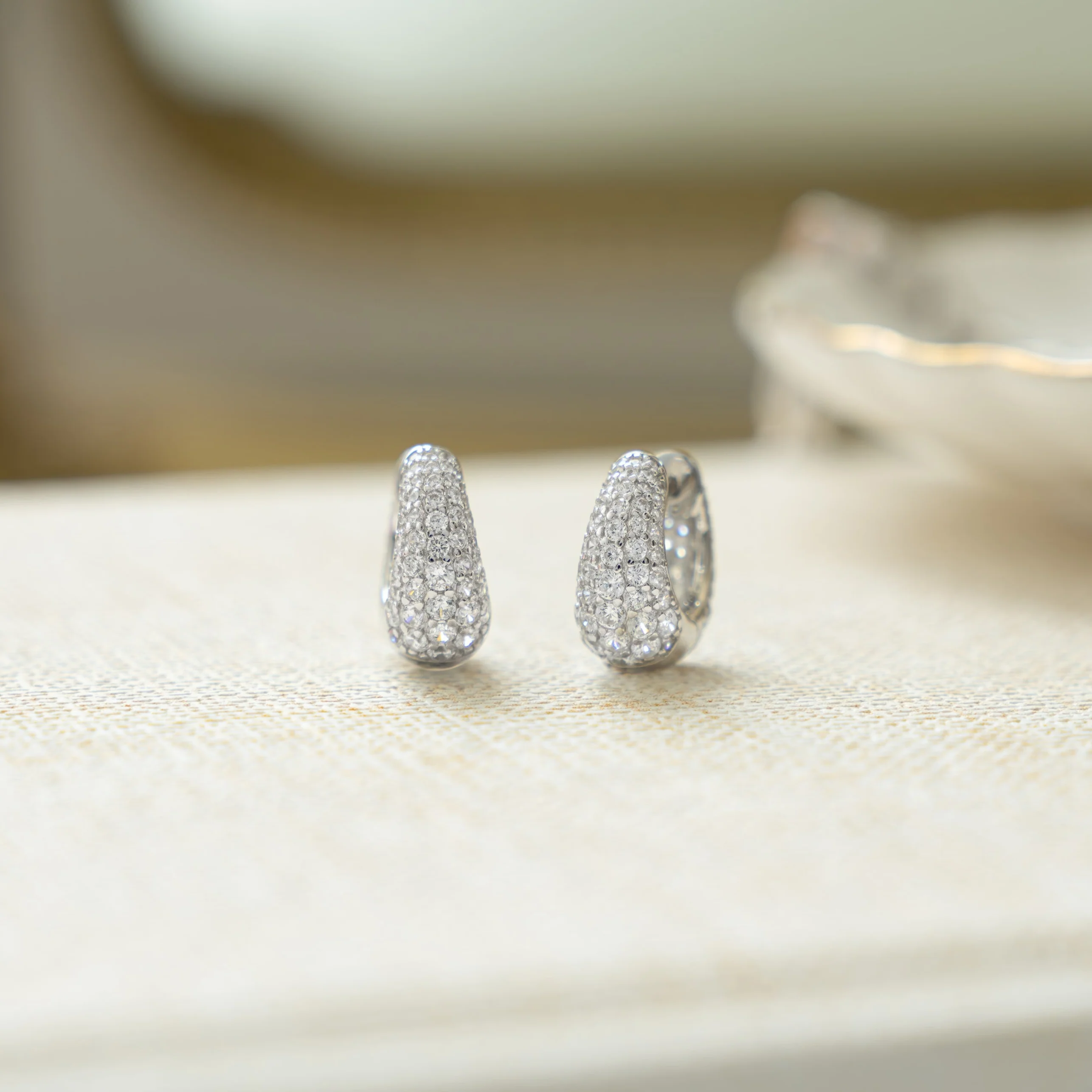 Basket Pave Hoops - Image 3
