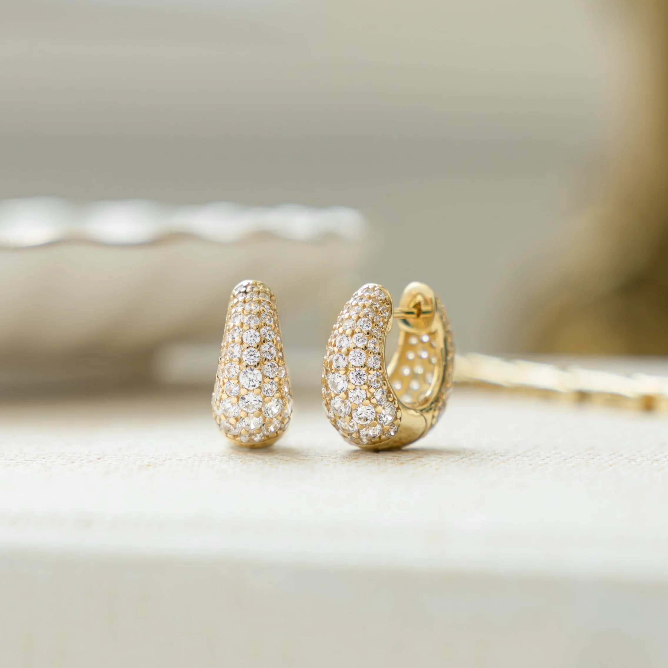 Basket Pave Hoops - Image 9