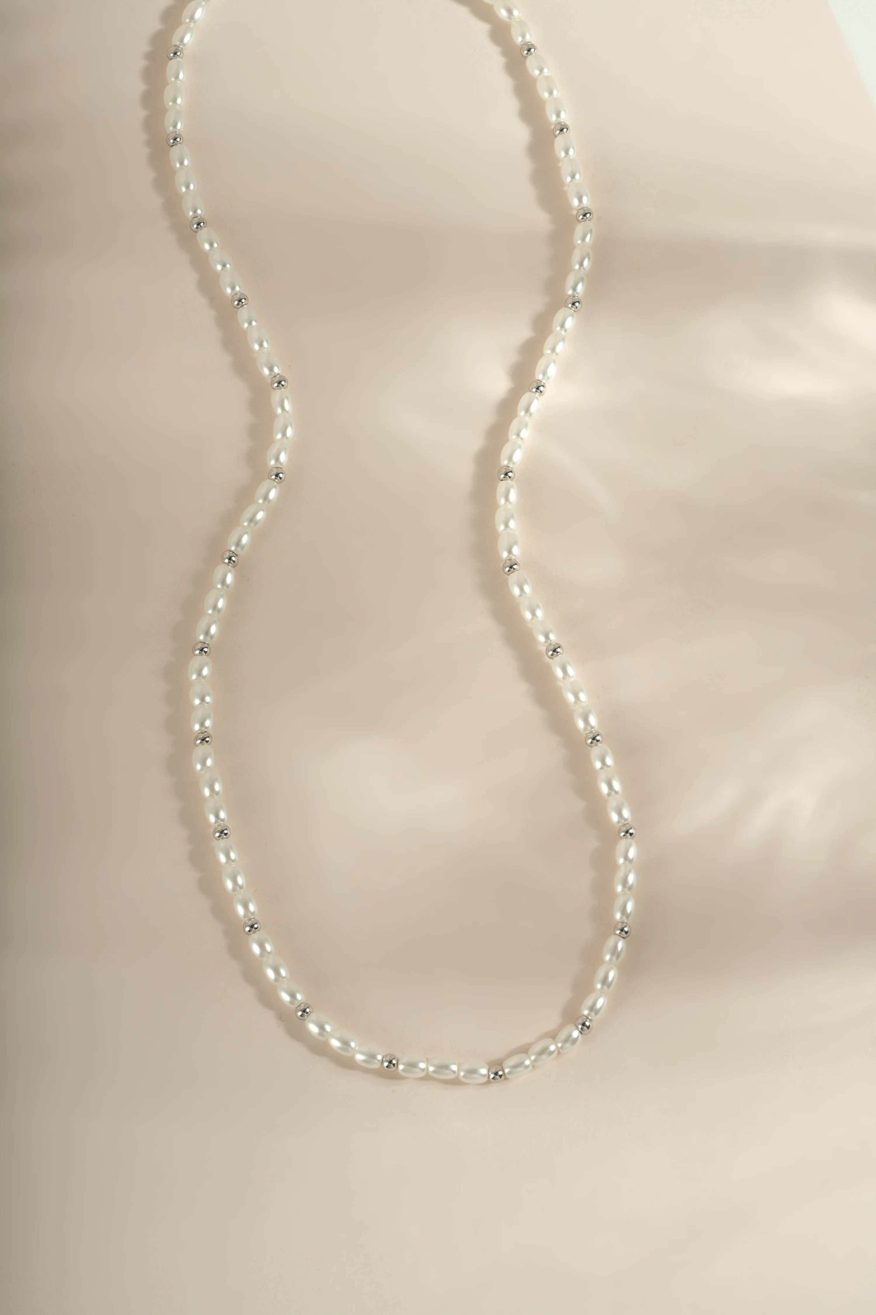 Beaded Pearl Necklace - Image 3