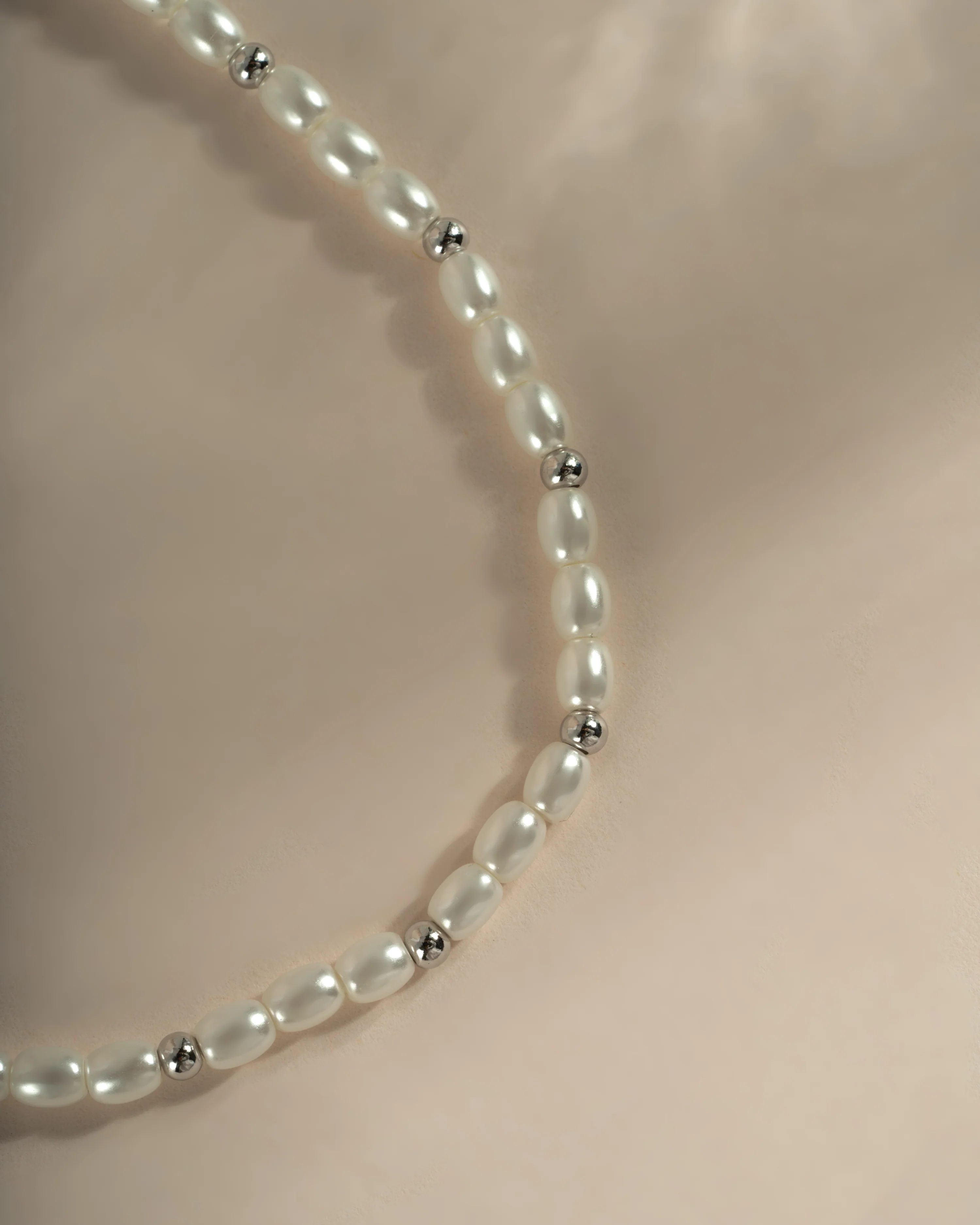 Beaded Pearl Necklace - Image 9