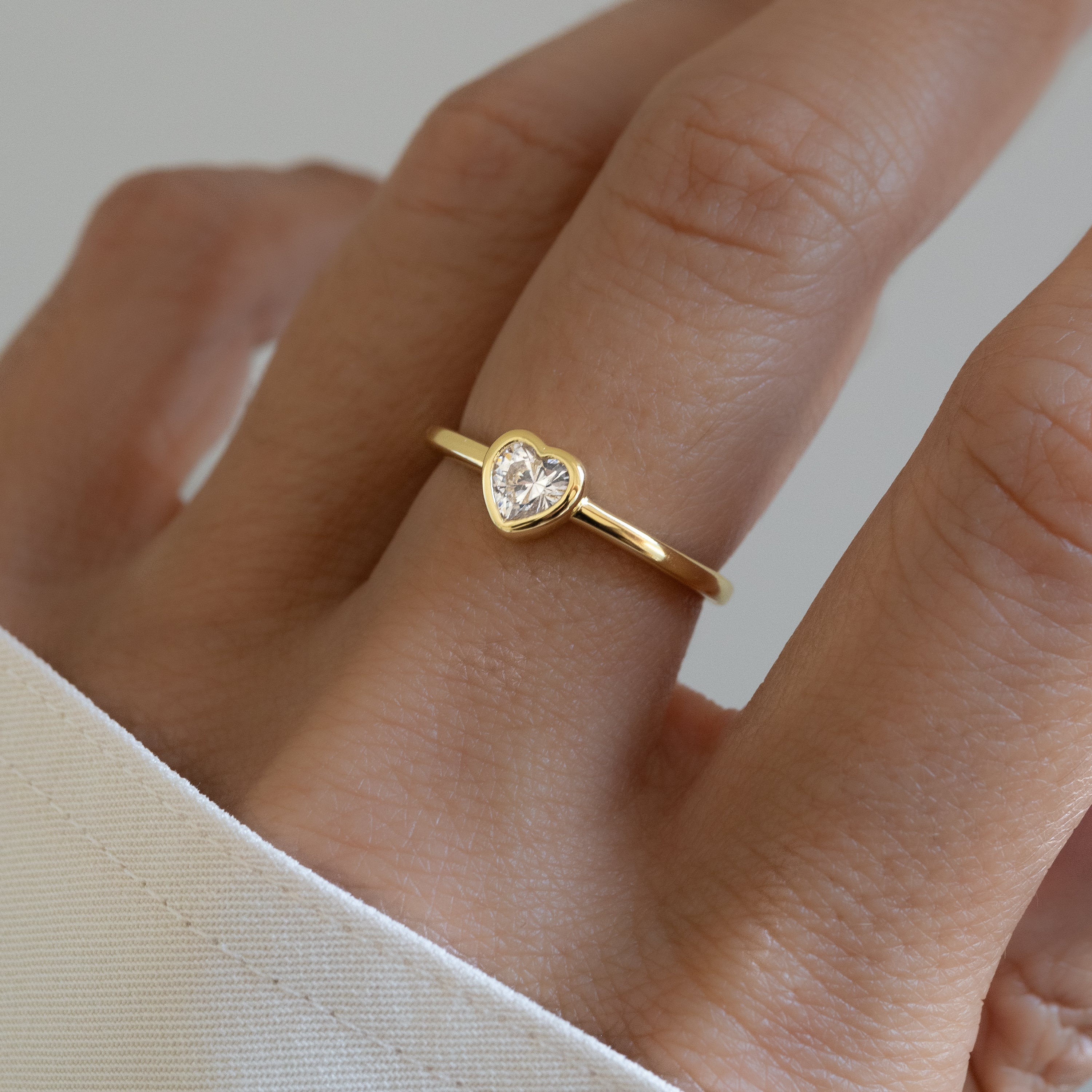 Bezel Heart Ring - Image 2