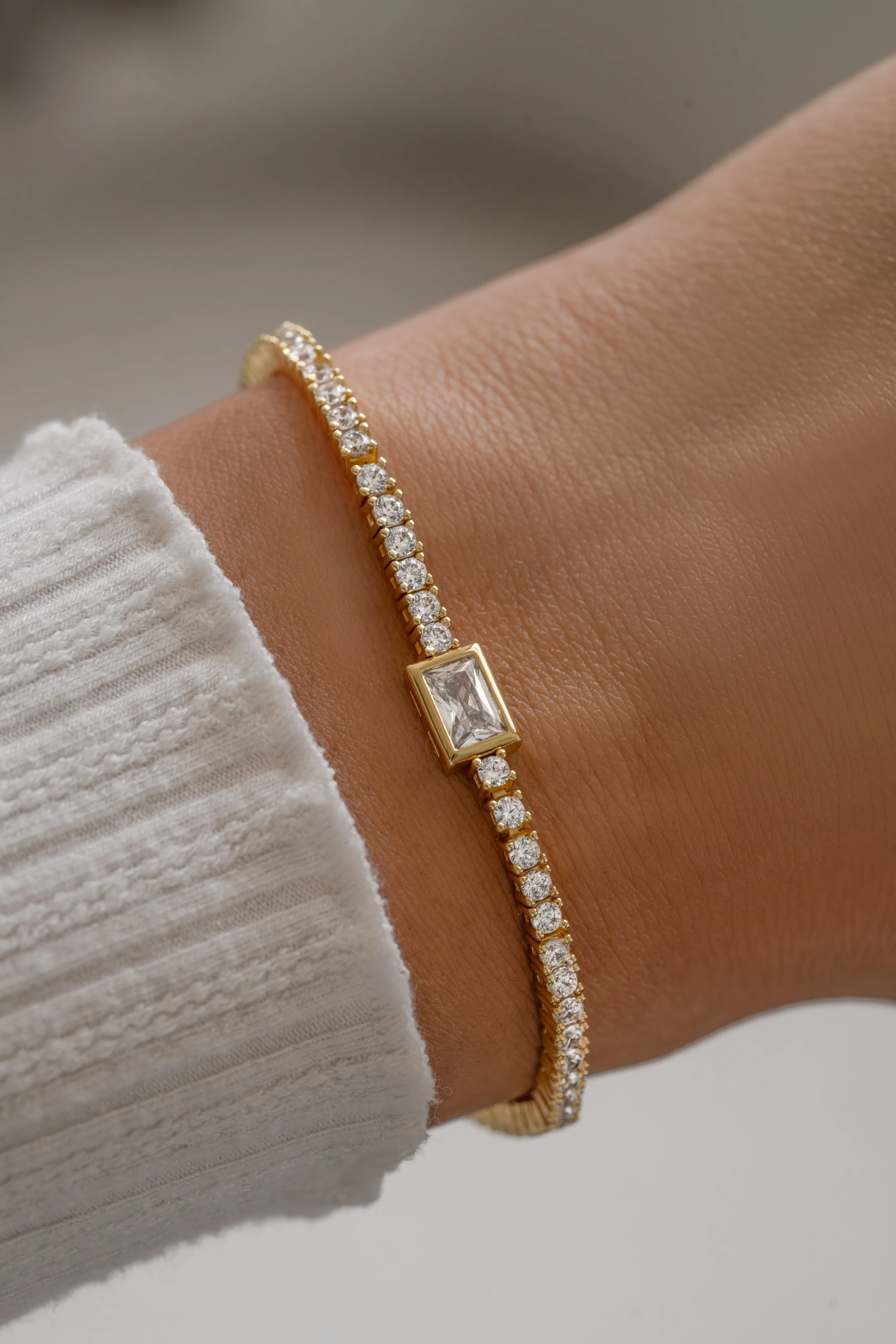 Bezeled Emerald-Cut Charm Tennis Bracelet - Image 12