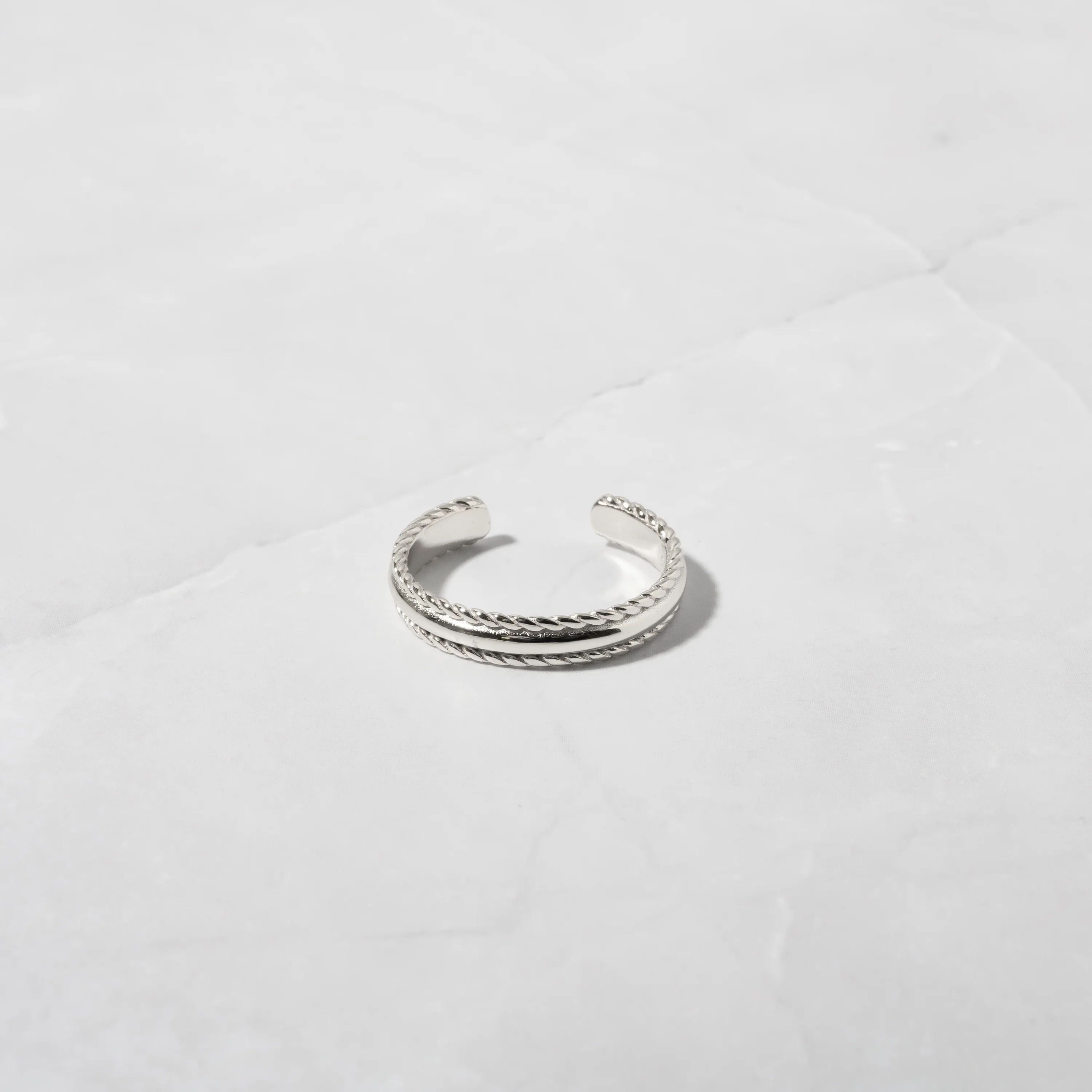 Camila Toe Ring - Image 6