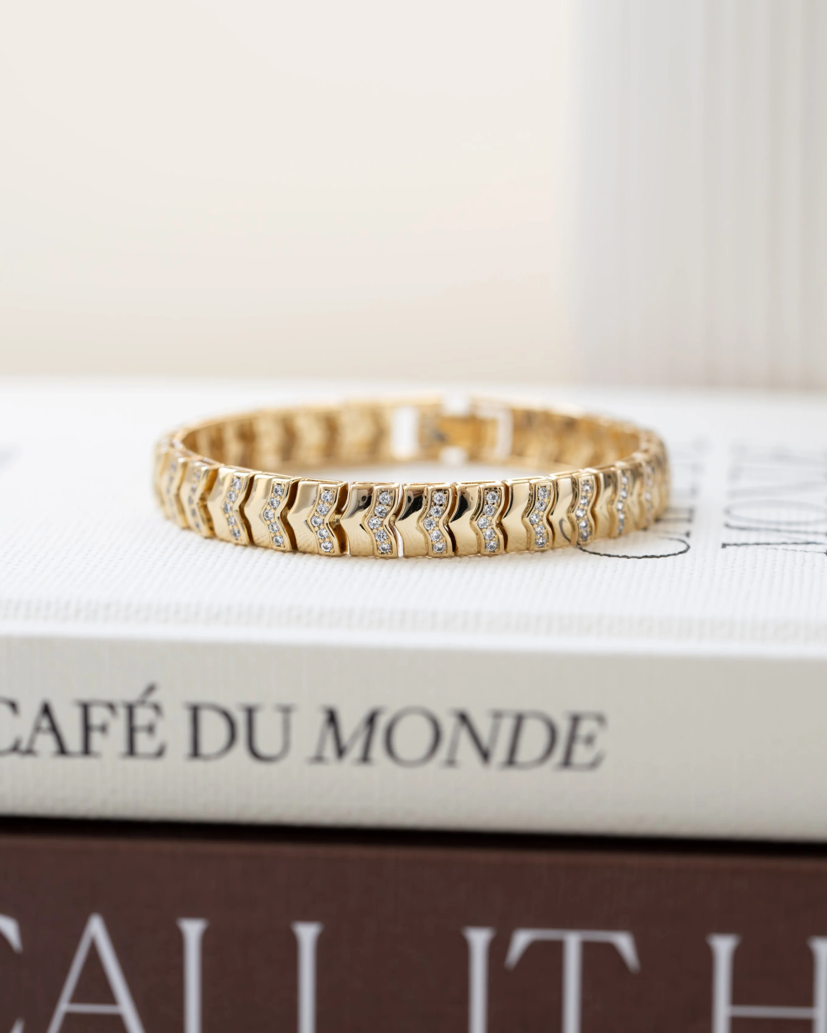 Chevron Chain Bracelet - Image 5