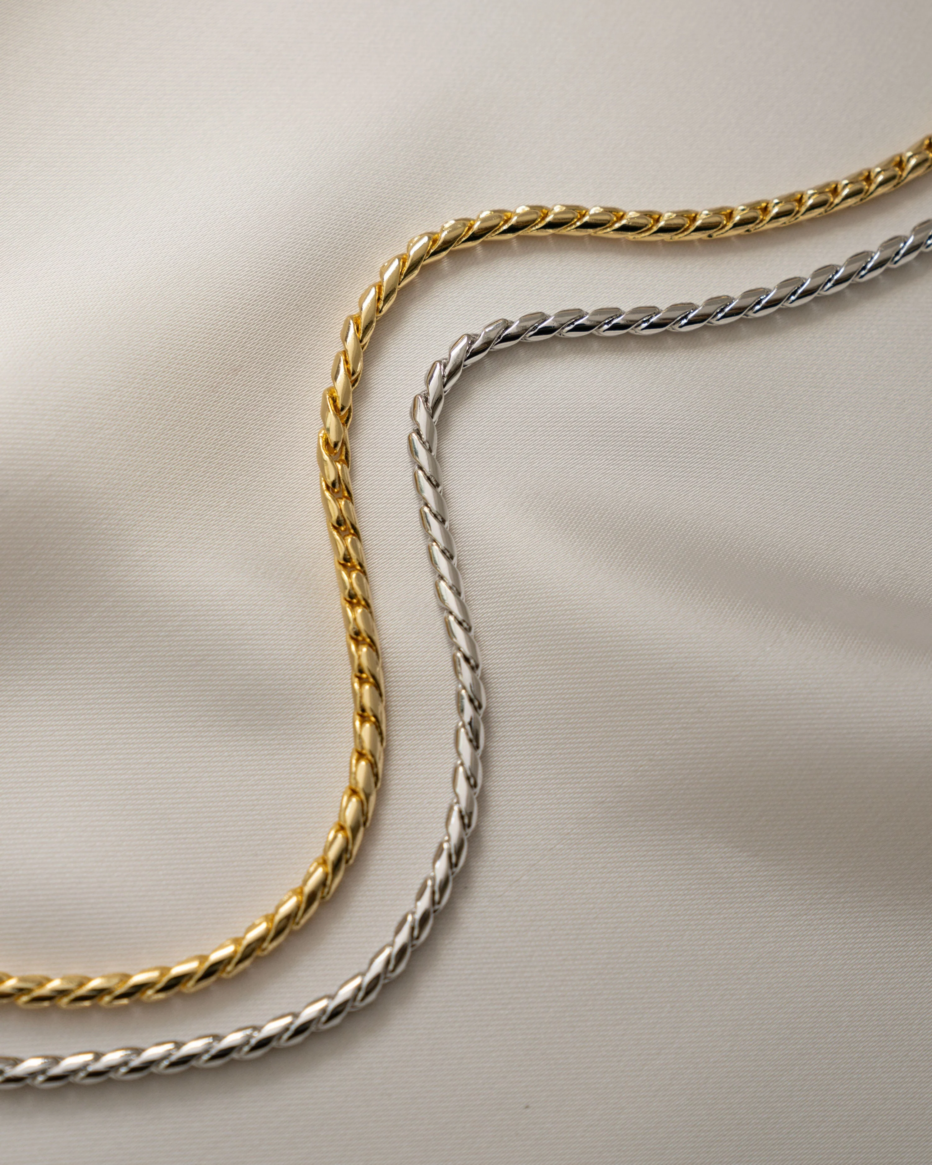 Chunky Chain Necklace - Image 9