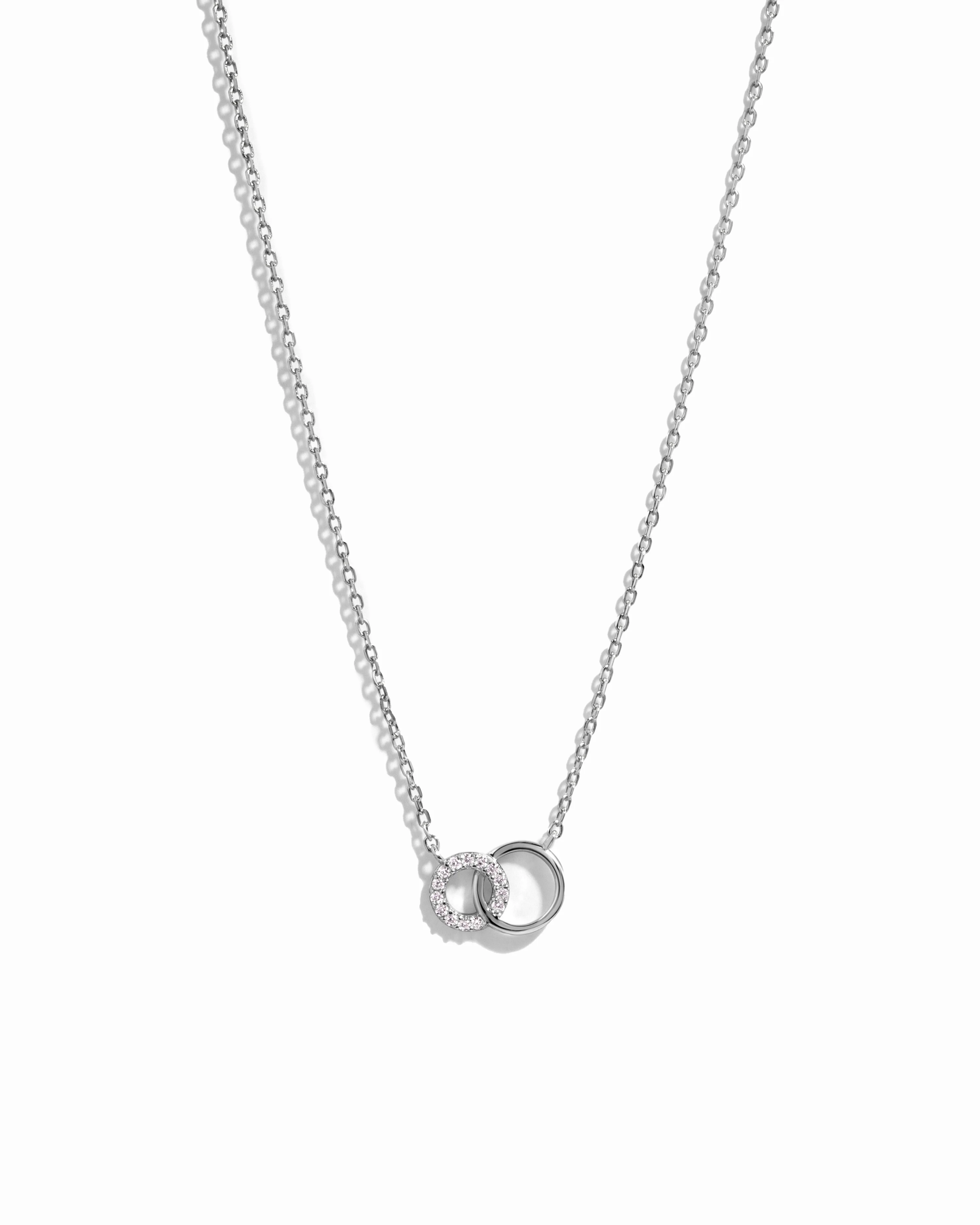 Circle Link Necklace - Image 6