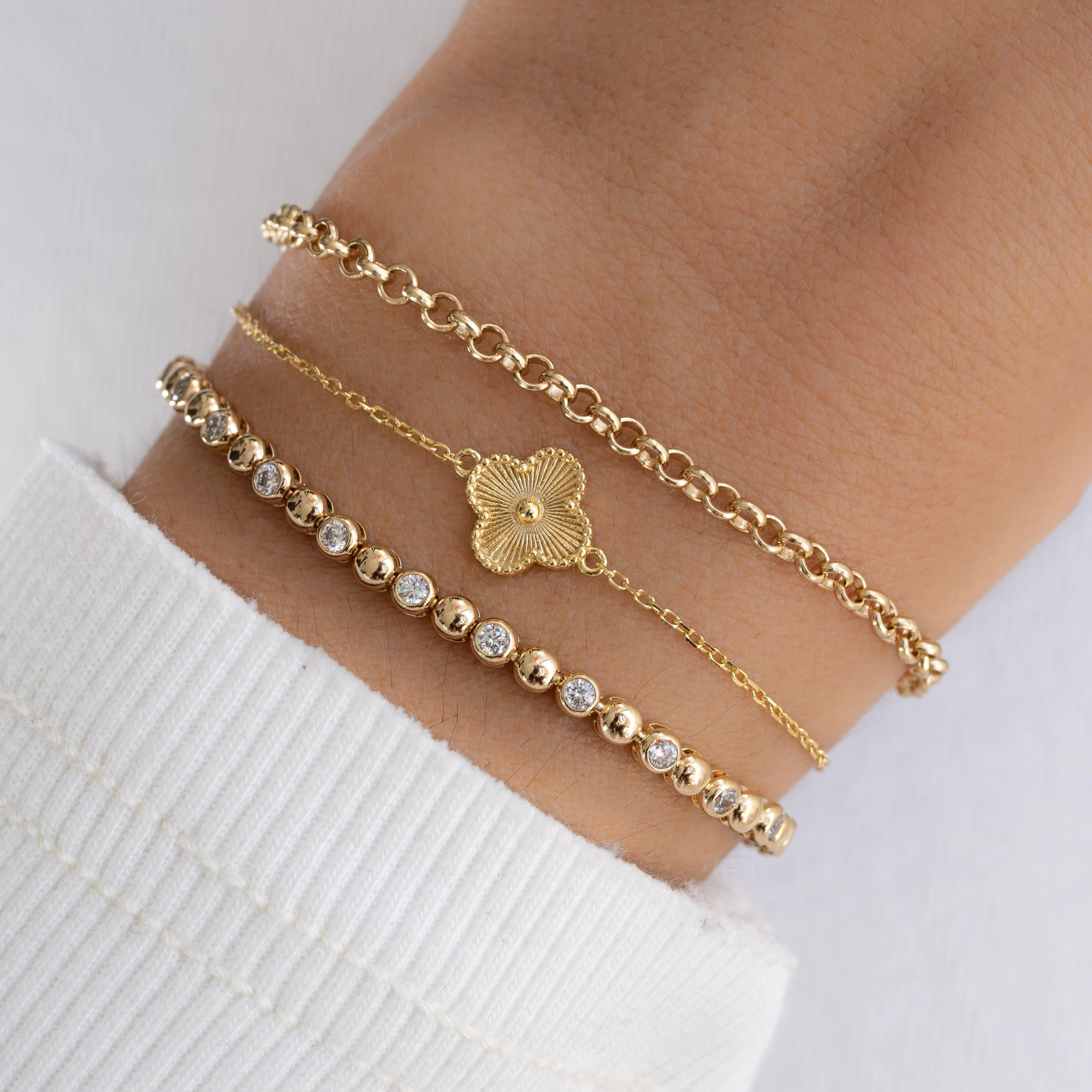 Dahlia Single Four Leaf Clover Bracelet - Image 4