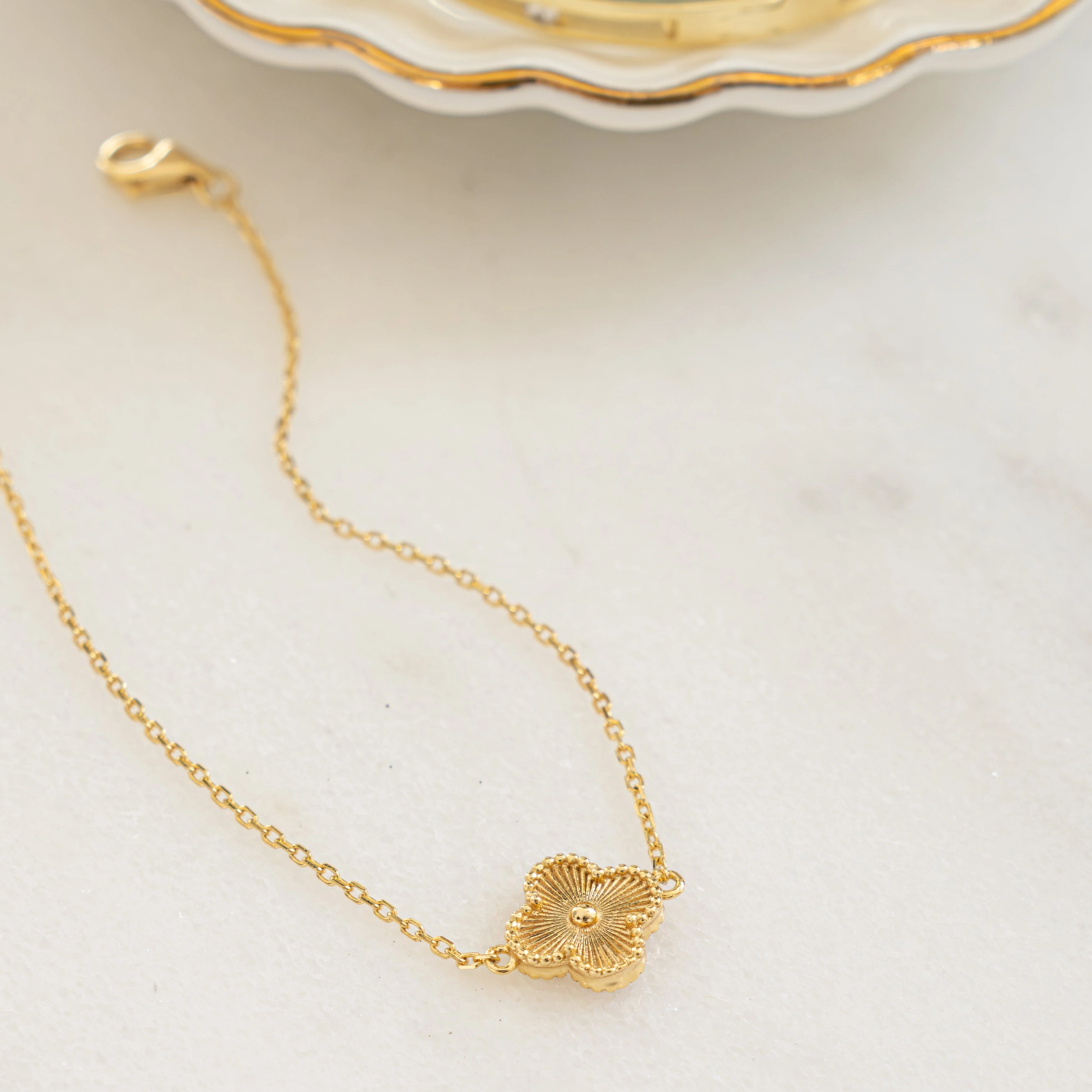Dahlia Single Four Leaf Clover Bracelet - Image 7