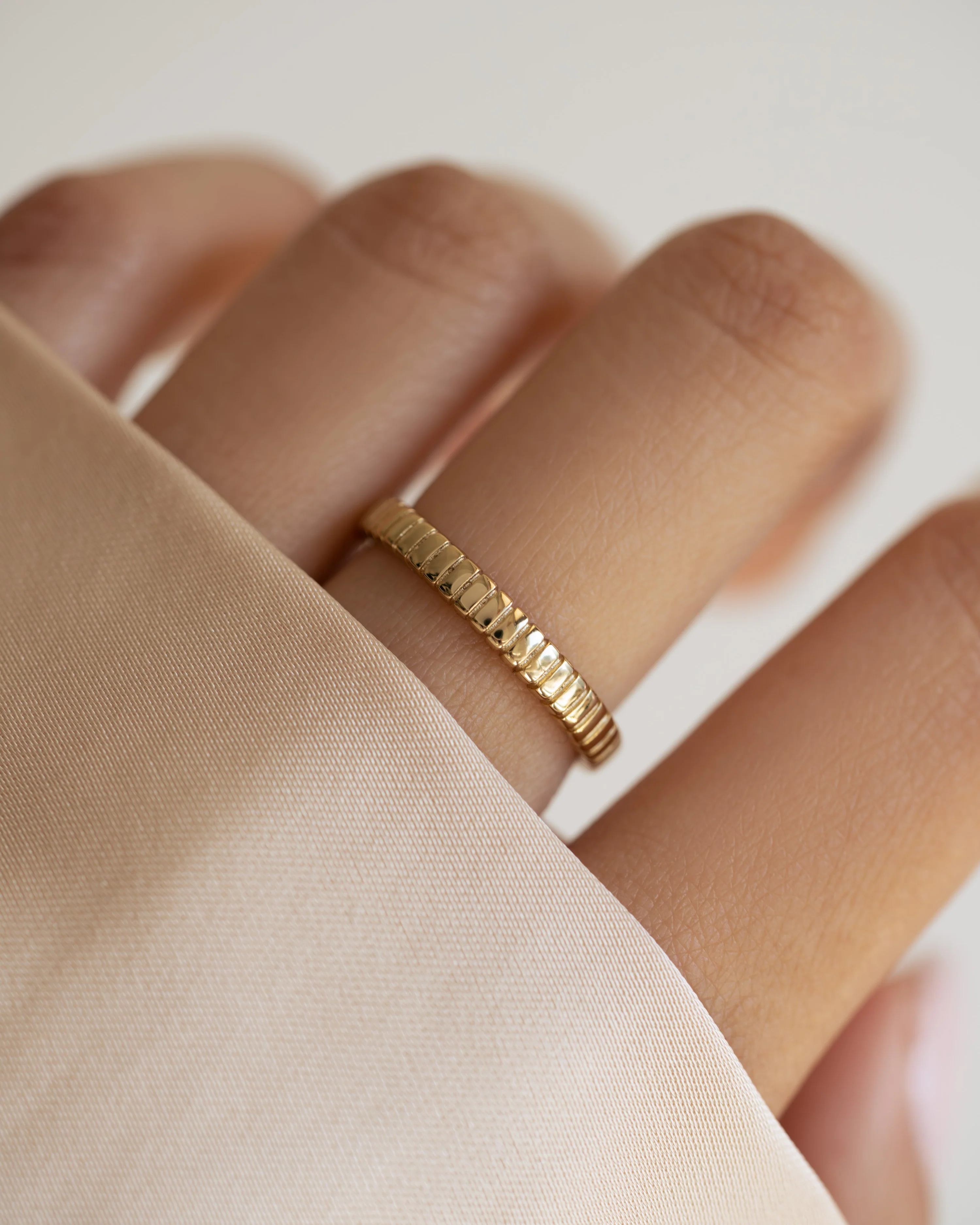 Dainty Fluted Ring - Image 2