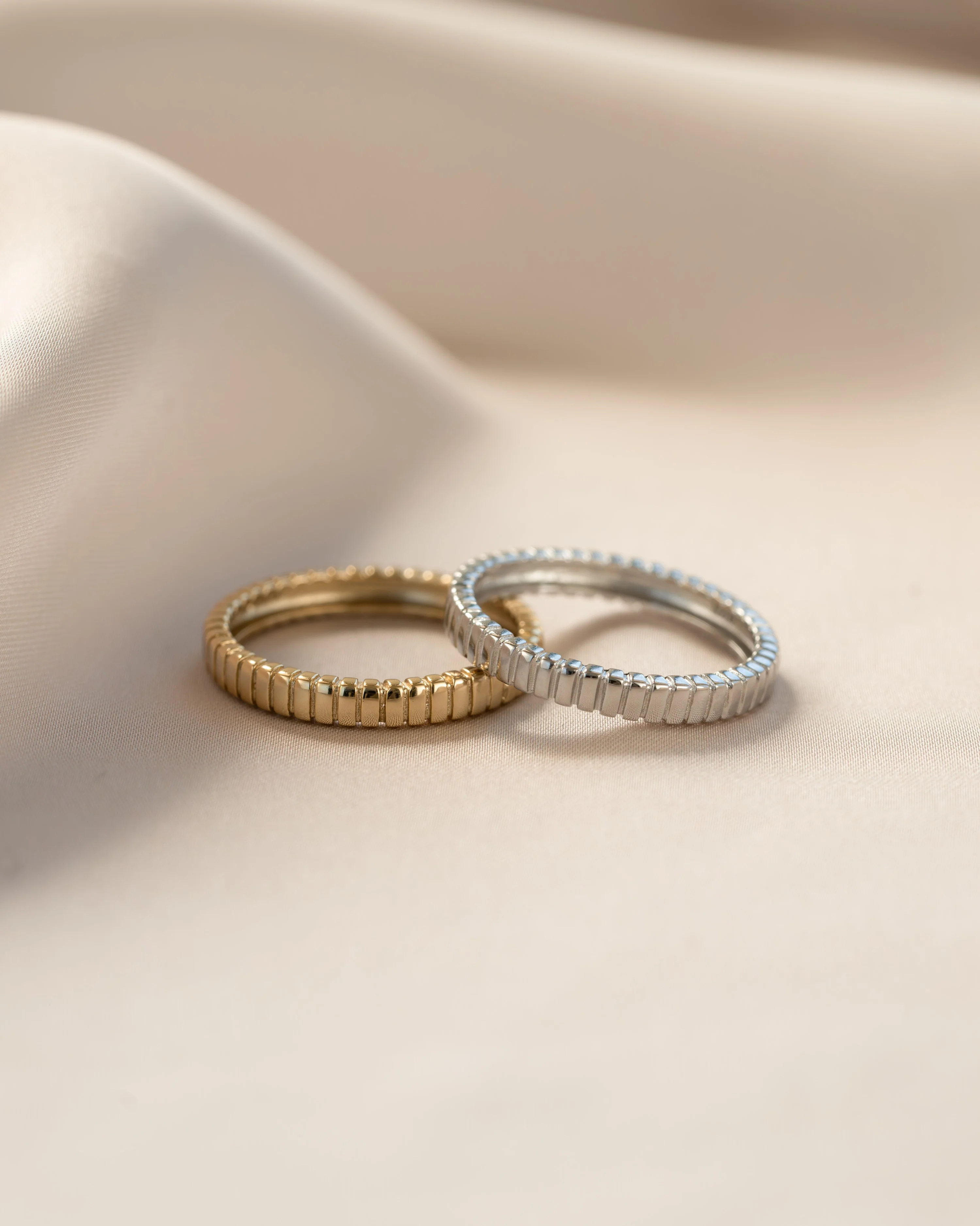 Dainty Fluted Ring - Image 3