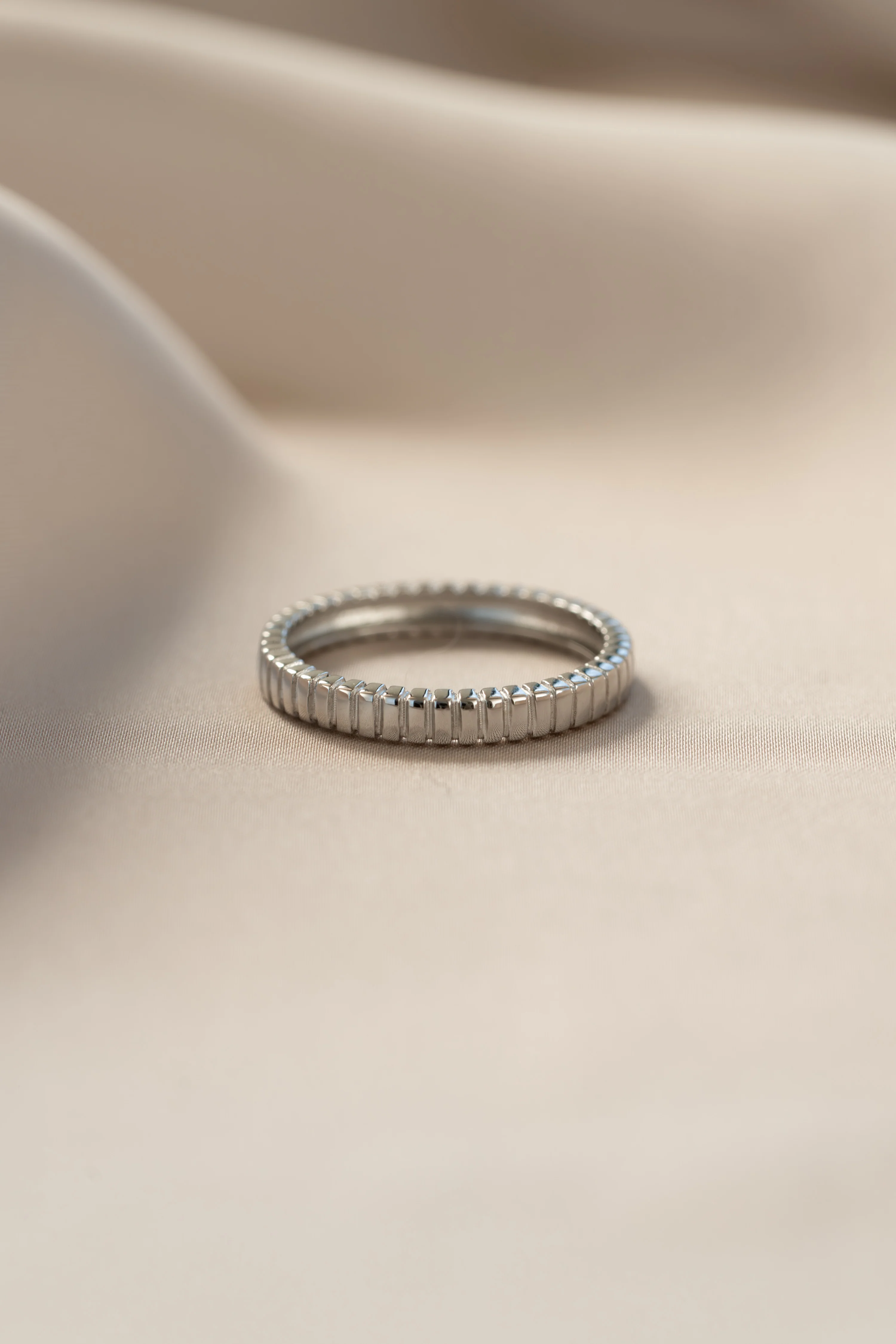 Dainty Fluted Ring - Image 5