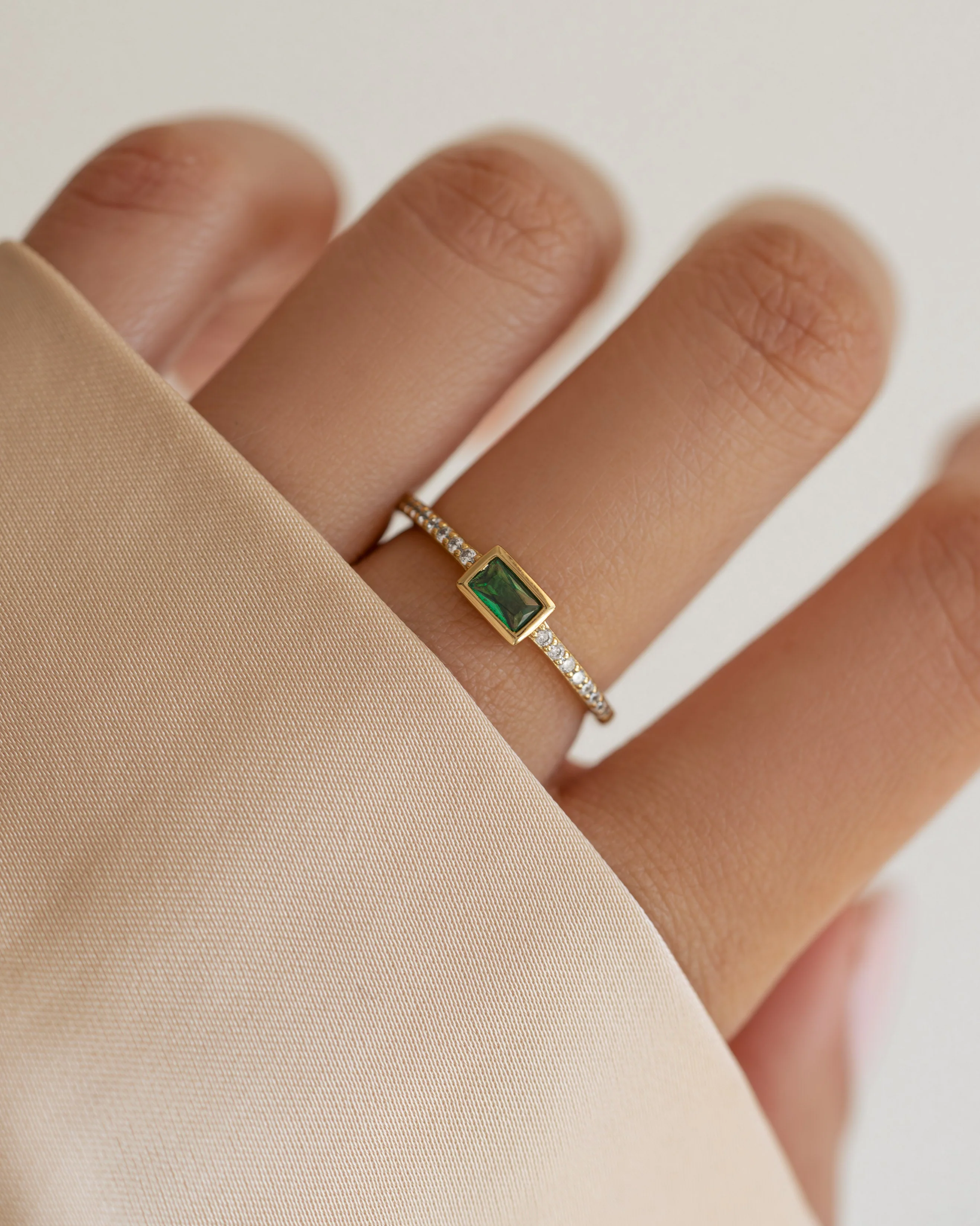 Emerald Baguette Ring w Pavé Band - Image 2