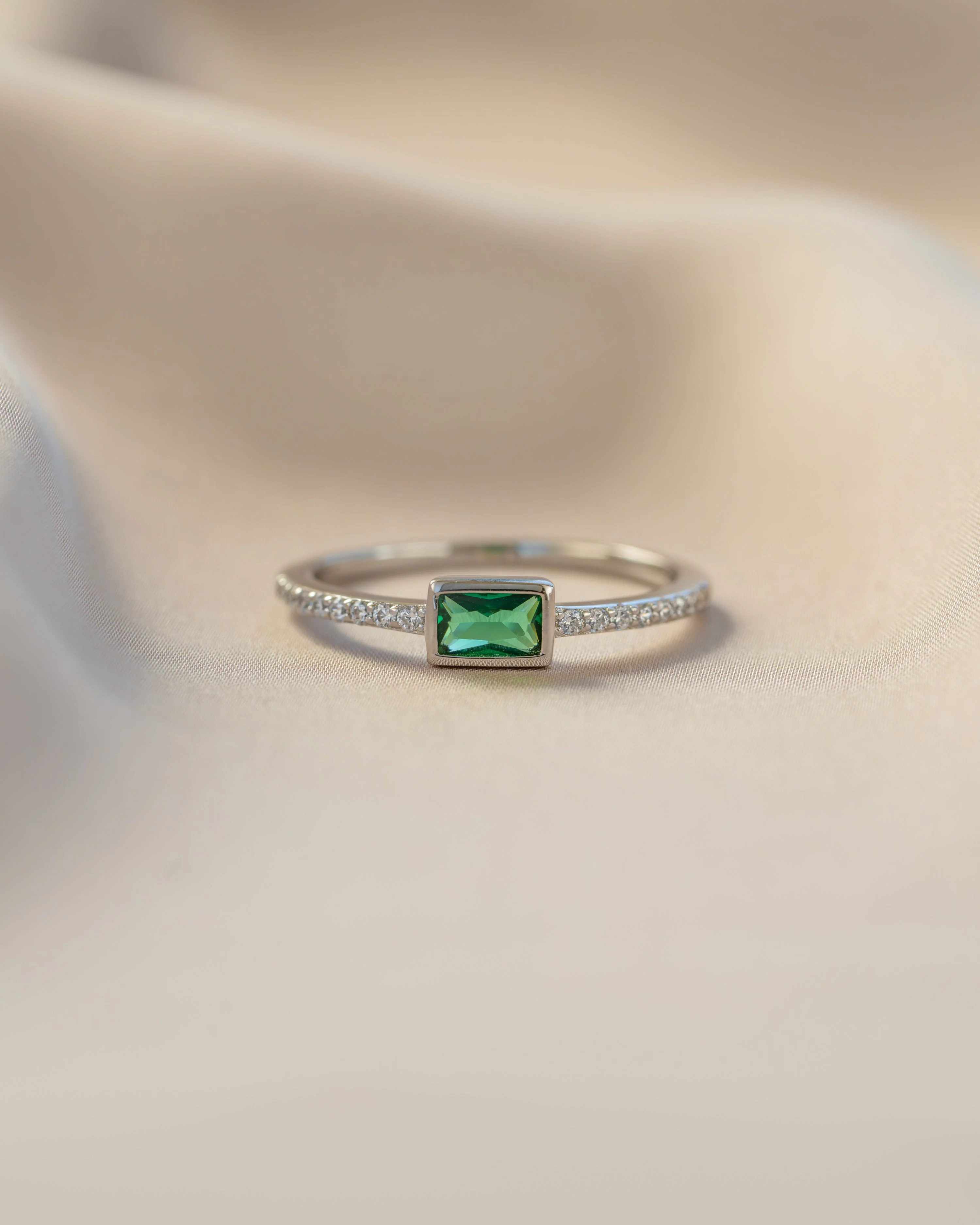 Emerald Baguette Ring w Pavé Band - Image 6