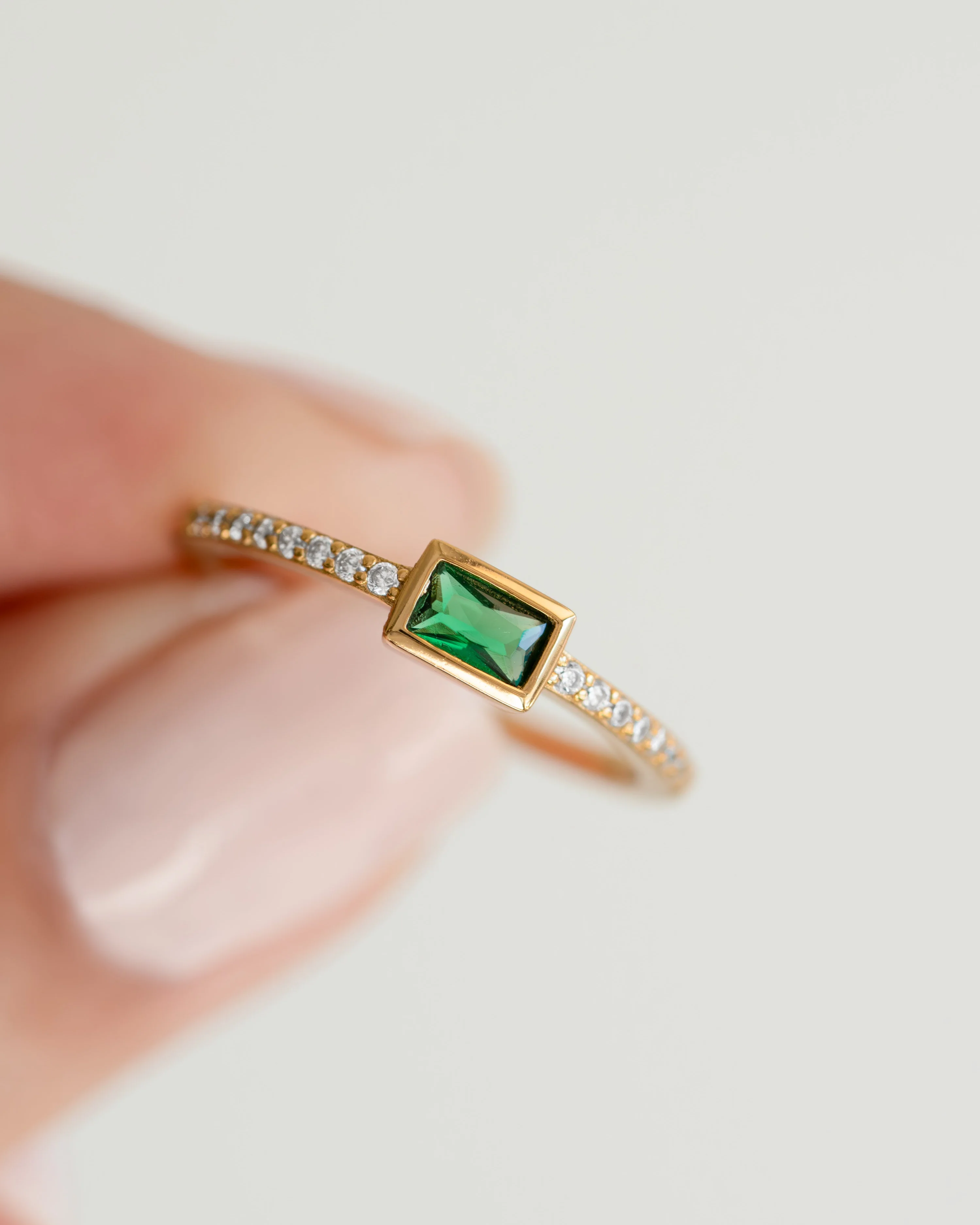 Emerald Baguette Ring w Pavé Band - Image 7