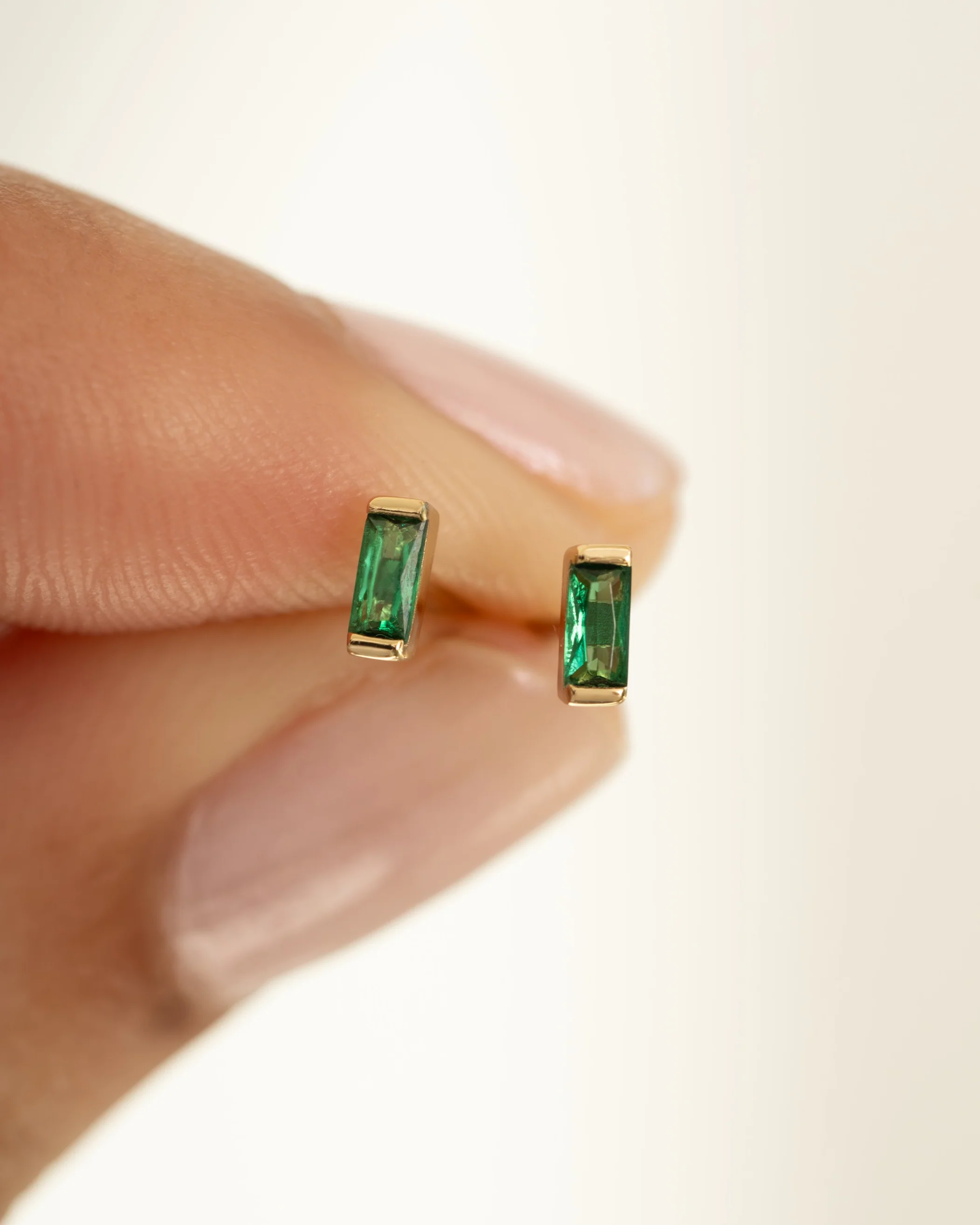 Emerald Baguette Stud Earrings - Image 7