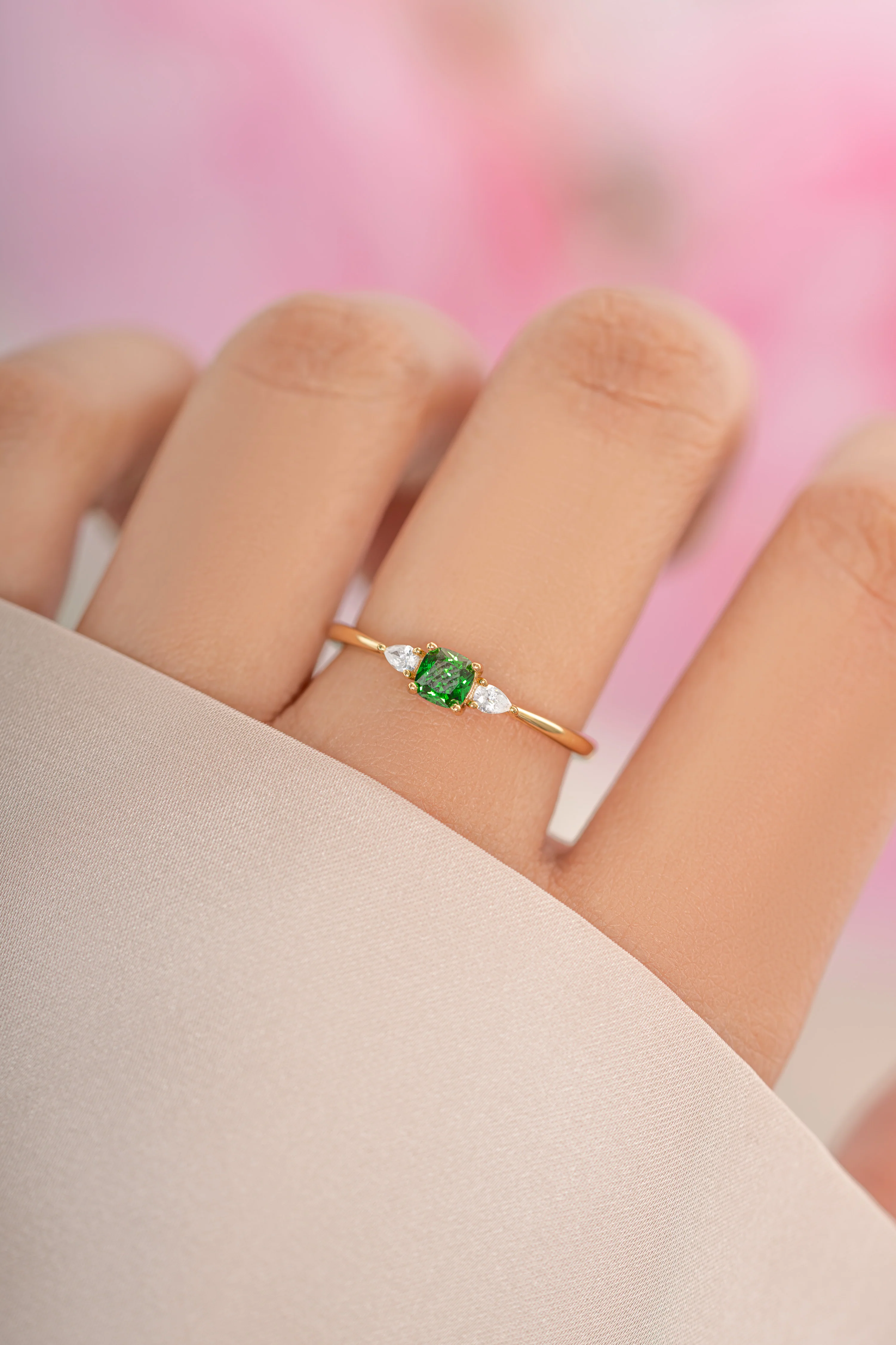 Emerald Cushion Ring - Image 2