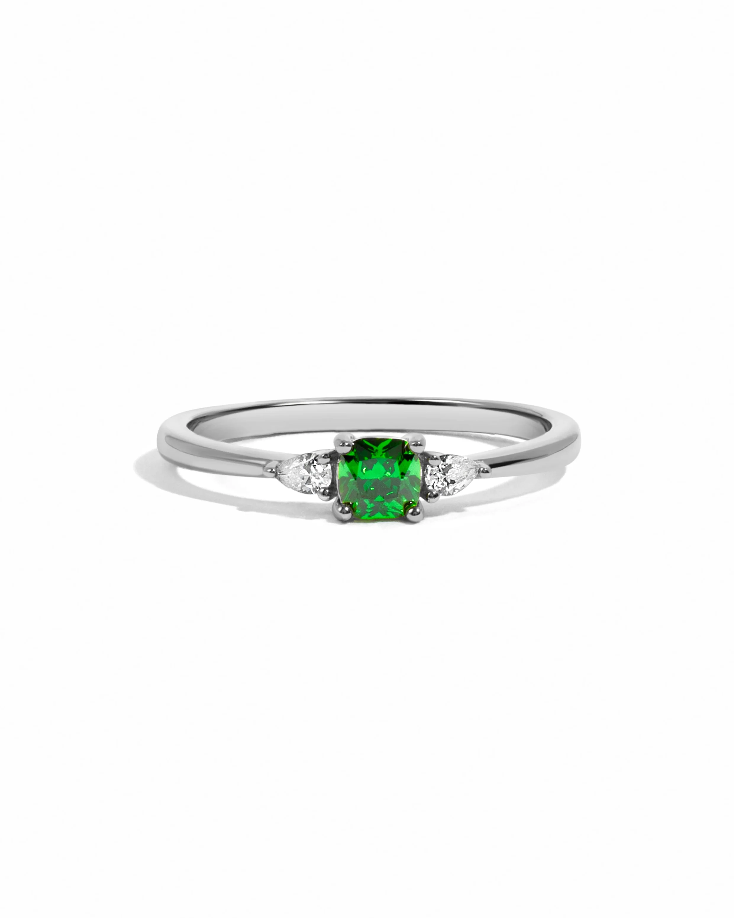 Emerald Cushion Ring - Image 9