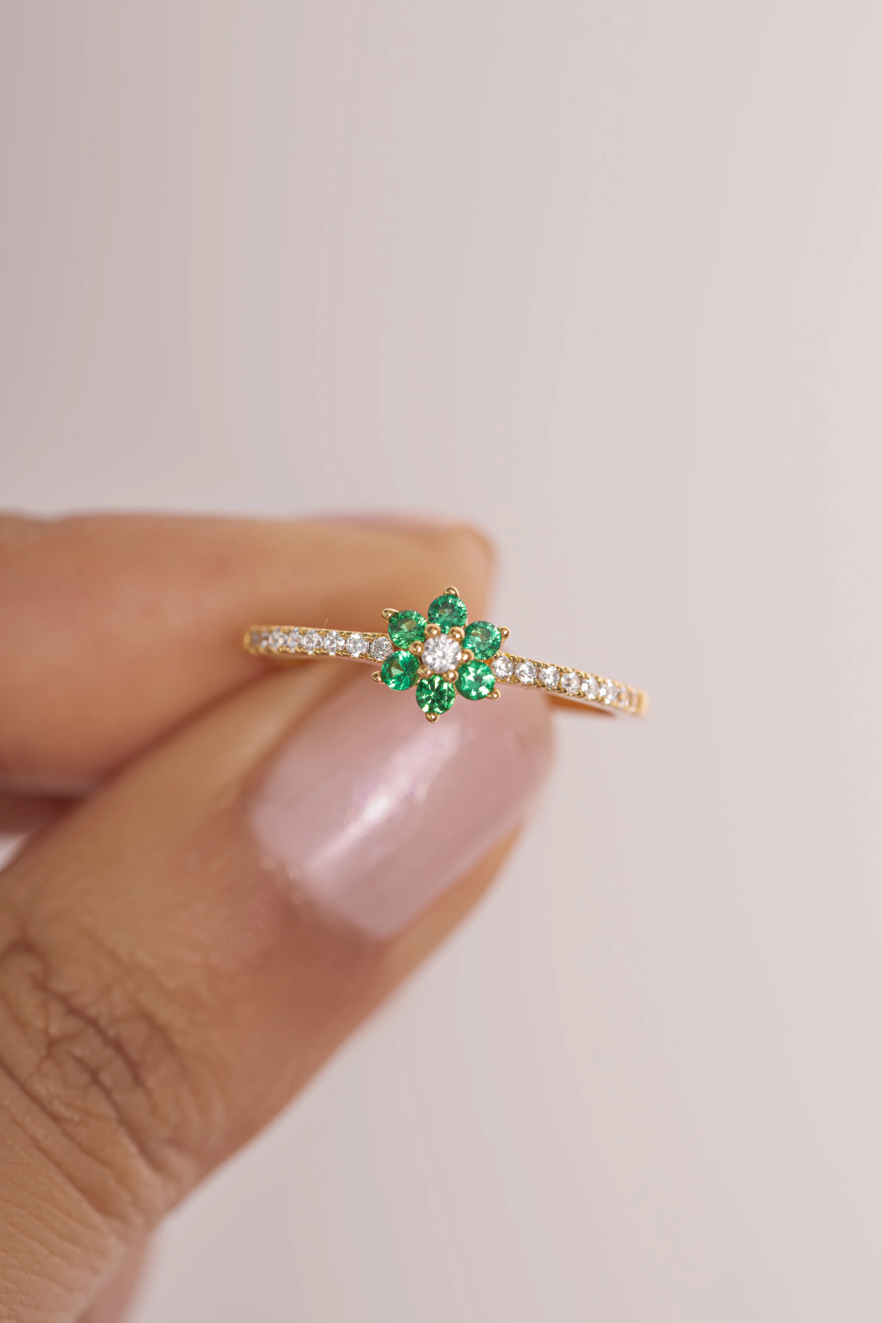 Emerald Flower Ring - Image 2
