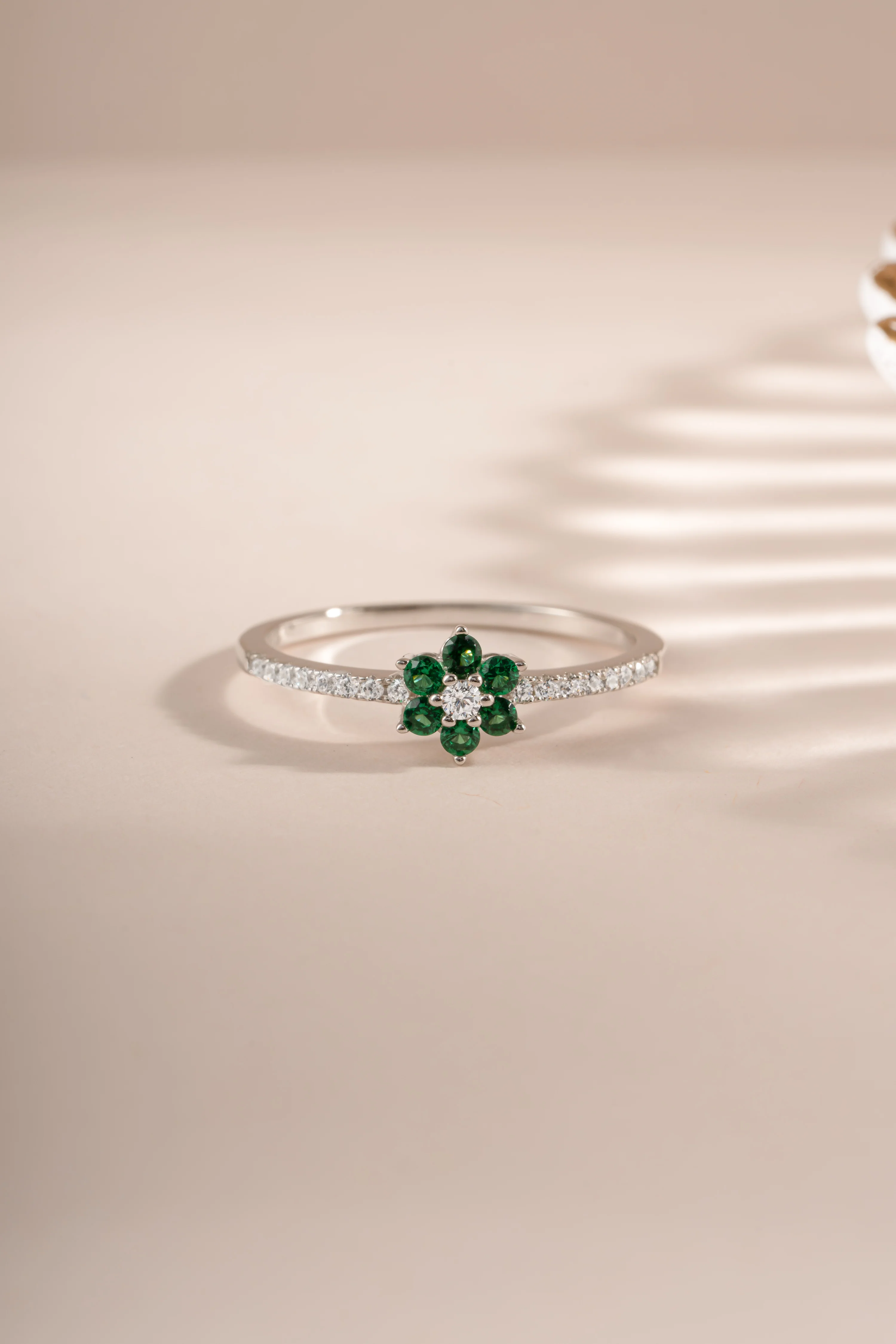 Emerald Flower Ring - Image 8