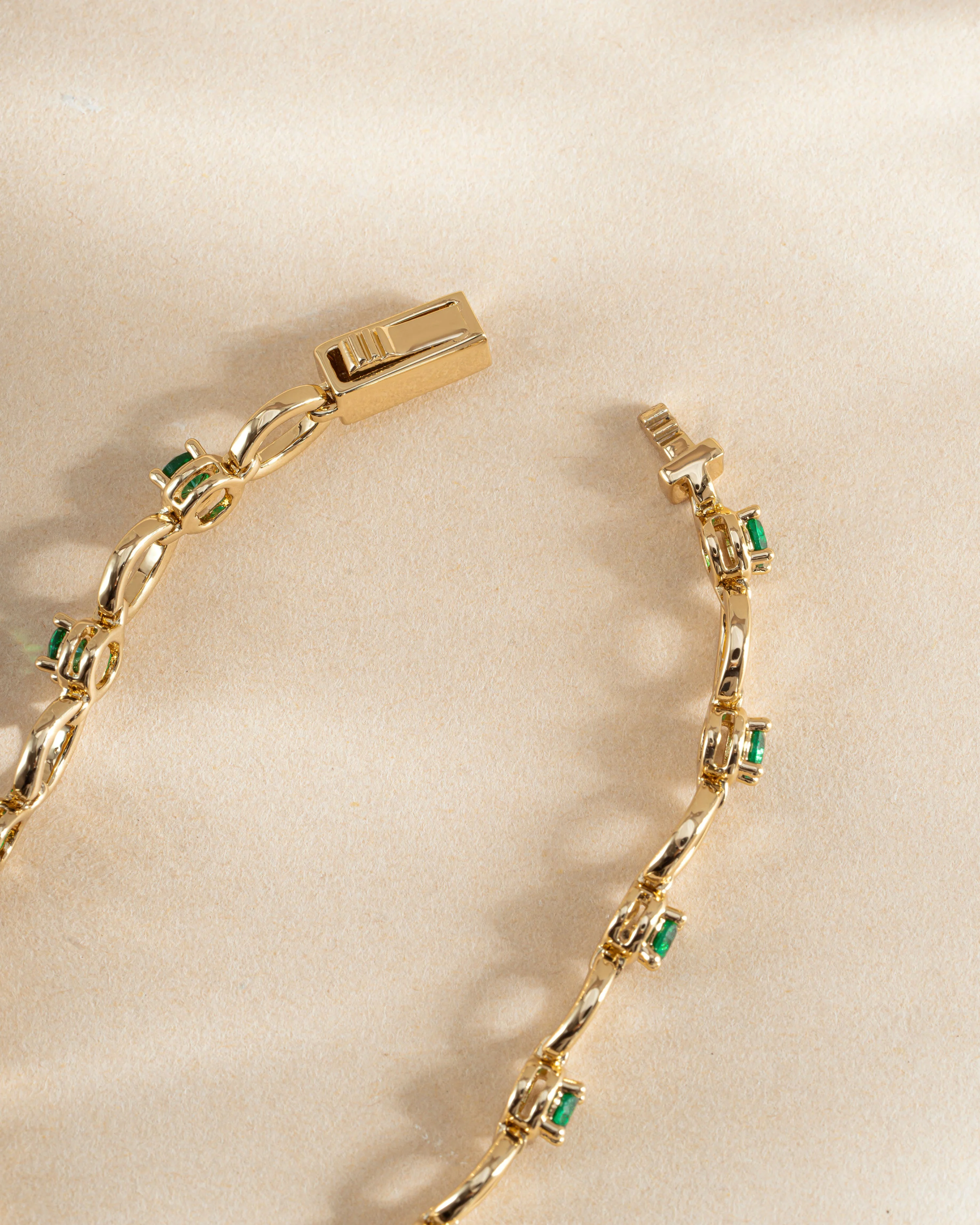 Emerald Lilly Tennis Bracelet - Image 7