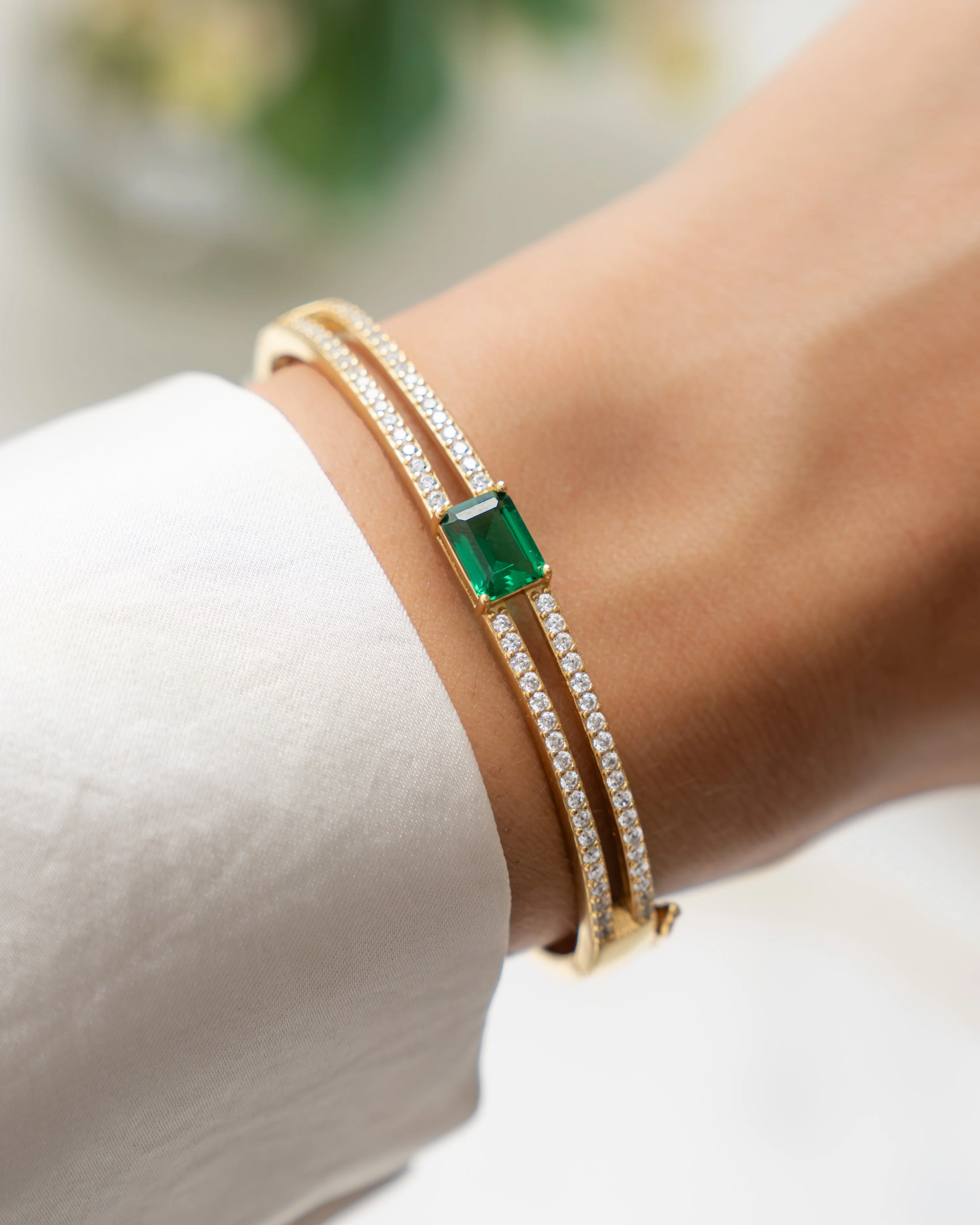 Emerald Pavé Bangle - Image 2