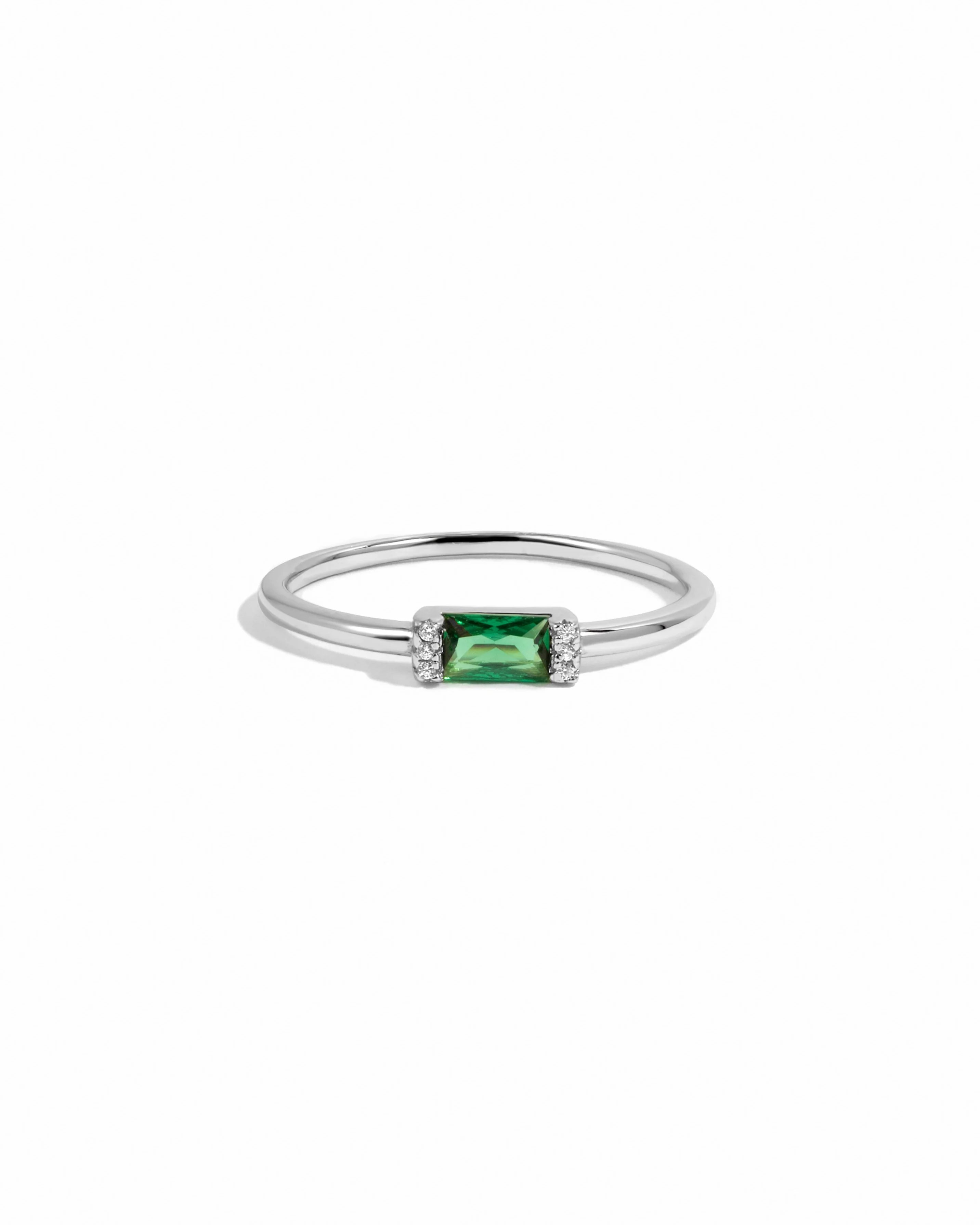 Emerald Simple Baguette Ring - Image 10